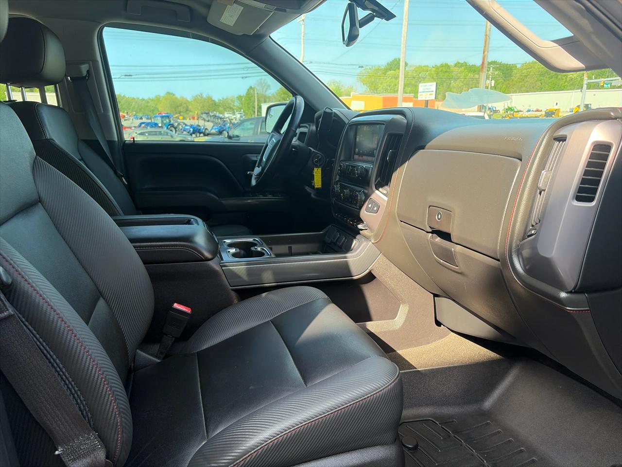 GMC Sierra 1500 4WD Crew Cab 147" AT4 2015