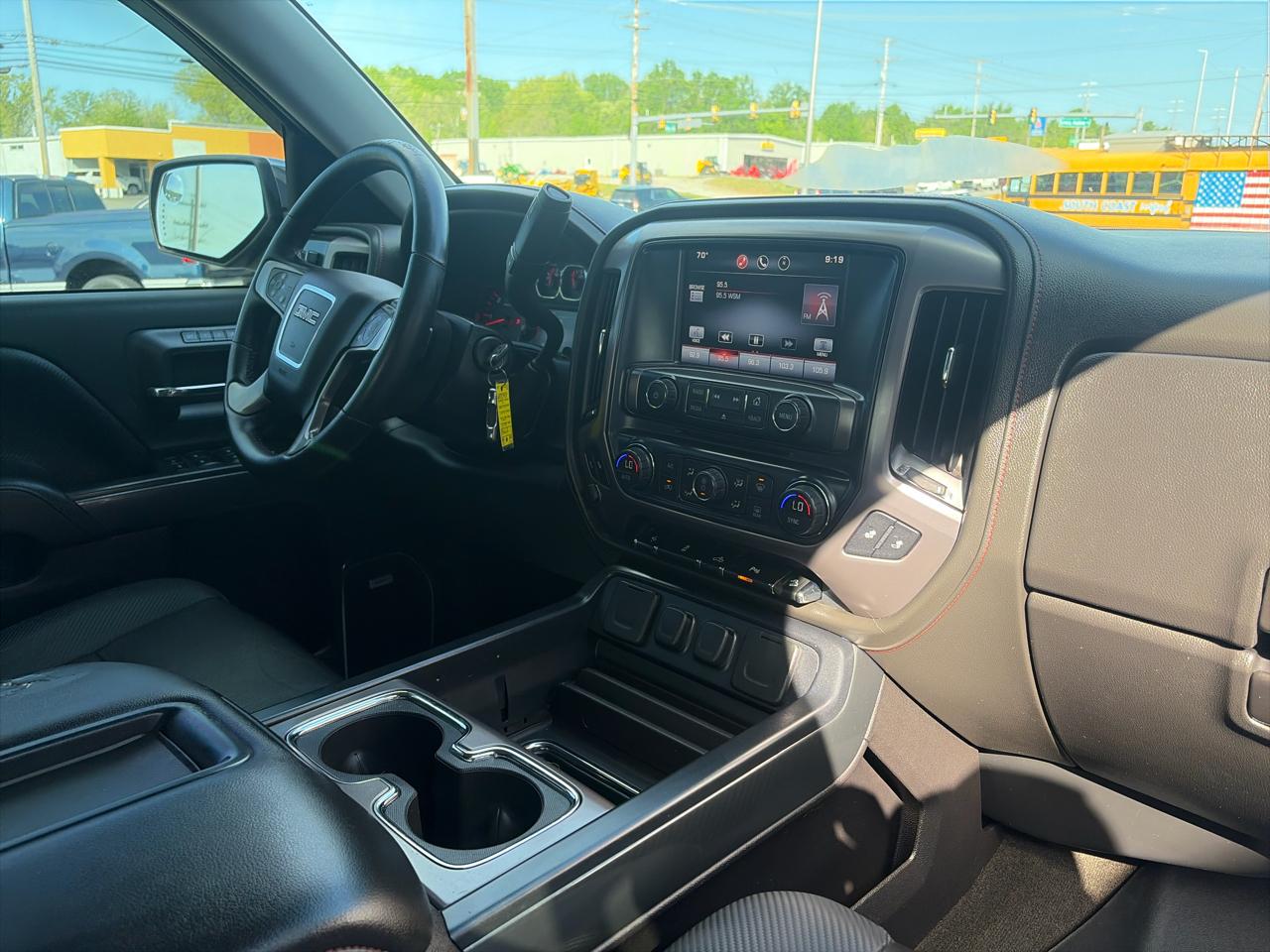 GMC Sierra 1500 4WD Crew Cab 147" AT4 2015