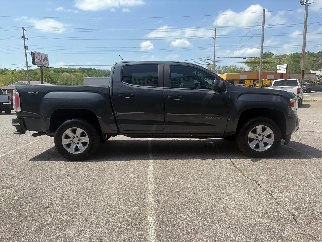 GMC Canyon SLE Crew Cab 4WD 2017
