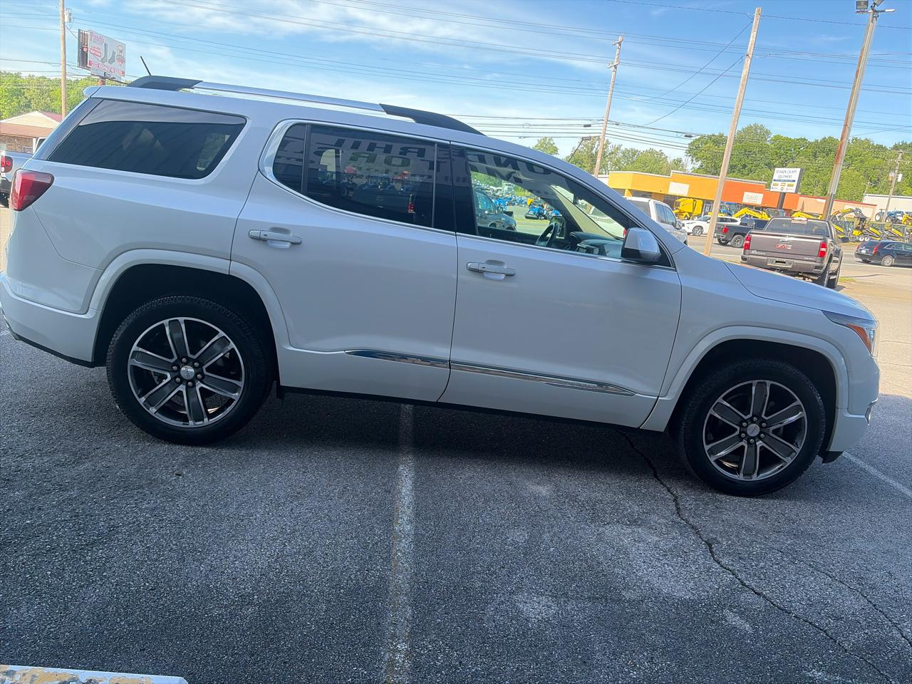 GMC Acadia Denali 2017