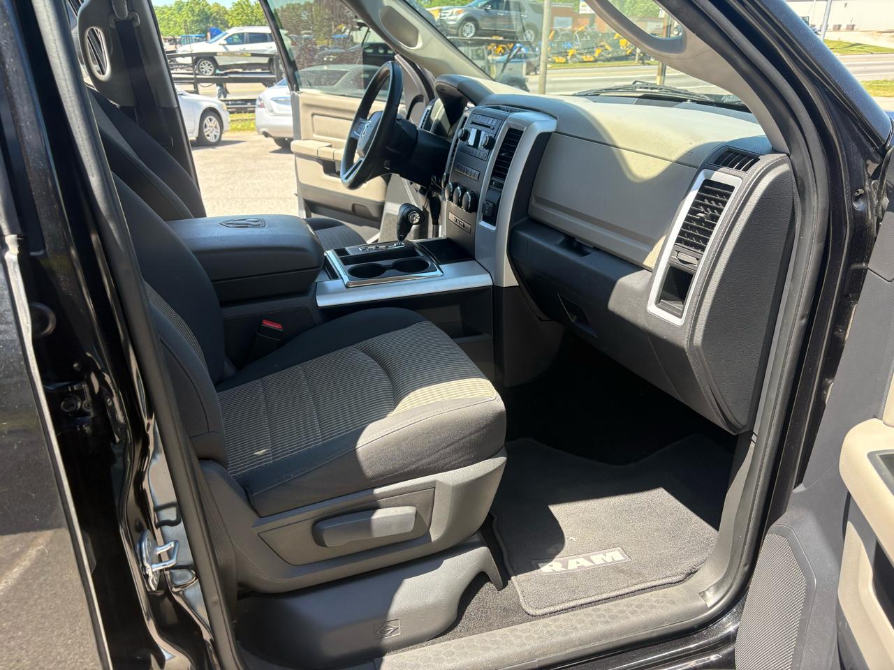 Dodge Ram 1500 SLT Crew Cab 4WD 2009