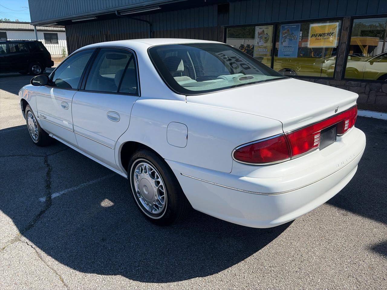Buick Century Custom 2000
