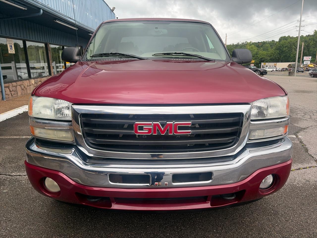 GMC Sierra 1500 2WD Crew Cab 143.5" SLT 2005