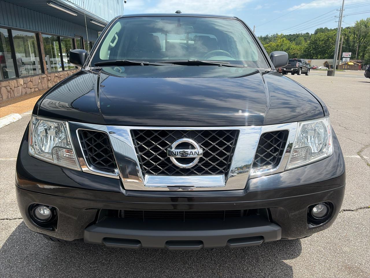 Nissan Frontier PRO-4X Crew Cab 4WD 2014
