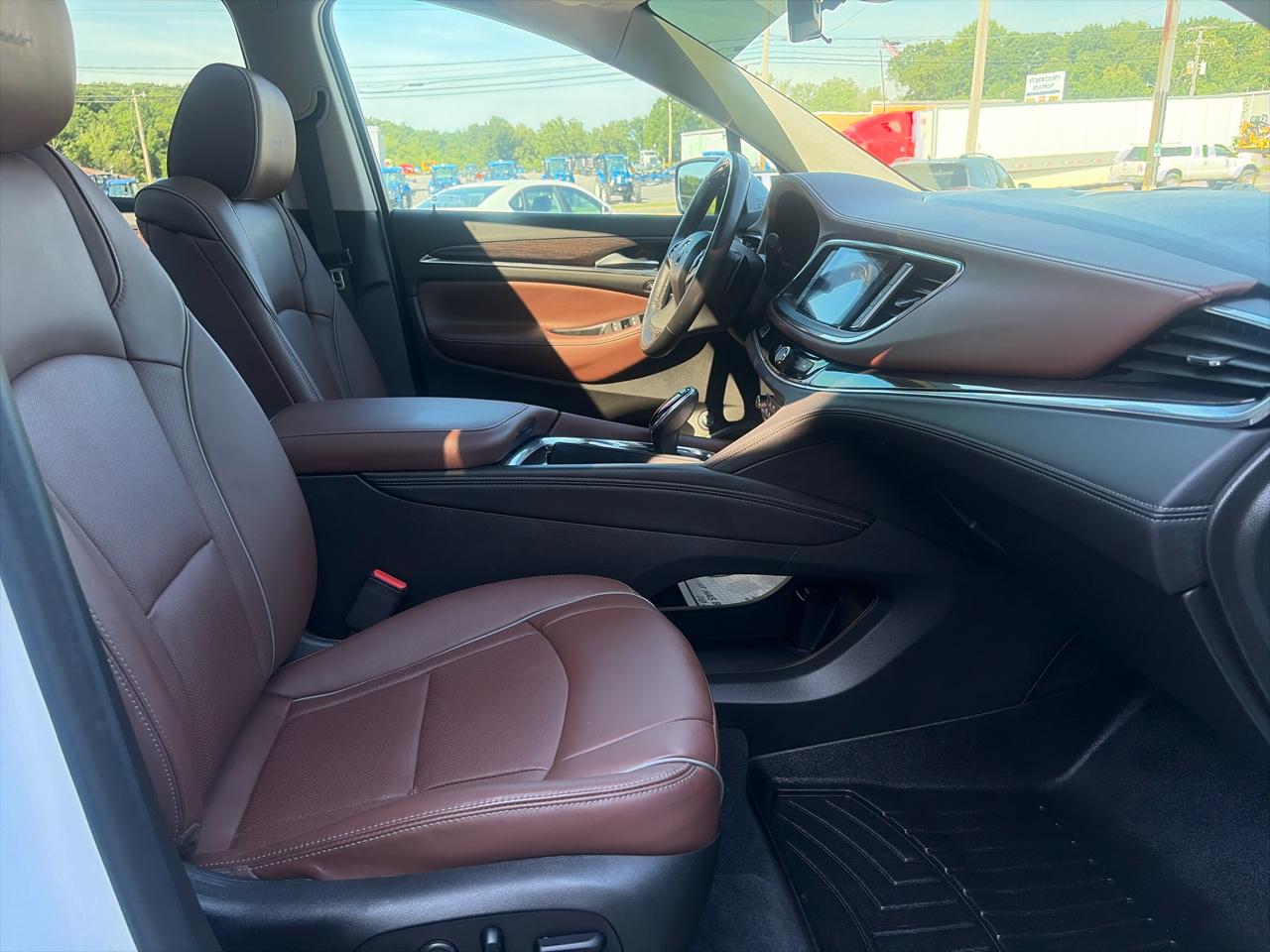 Buick Enclave Avenir AWD 2021