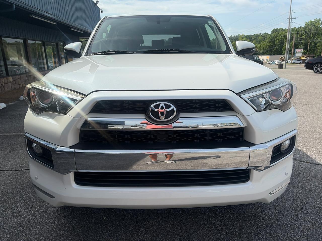 Toyota 4Runner 4WD 4dr V6 Limited (Natl) 2014