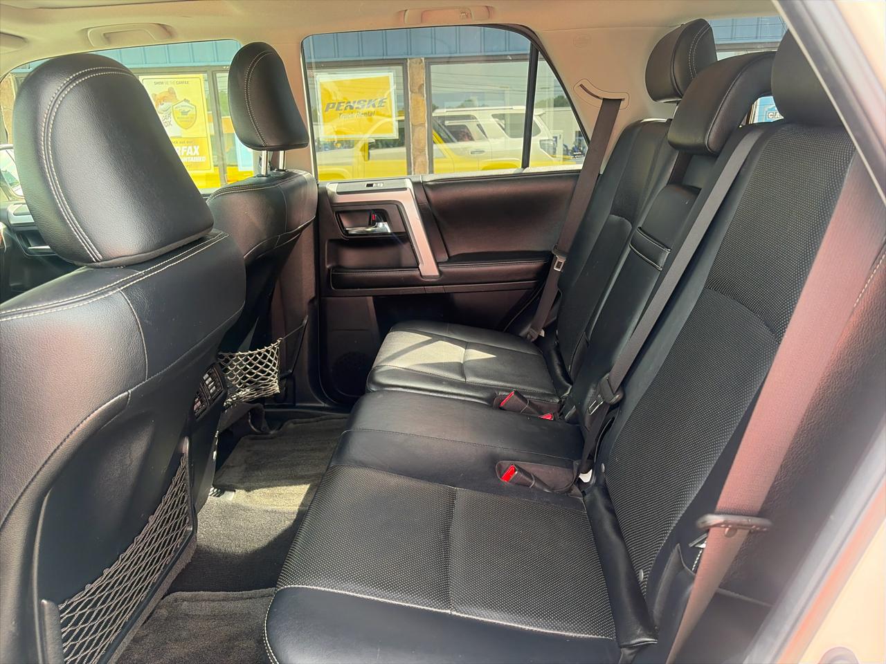 Toyota 4Runner 4WD 4dr V6 Limited (Natl) 2014