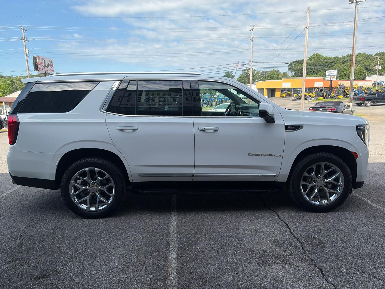 GMC Yukon Denali 4WD 2022