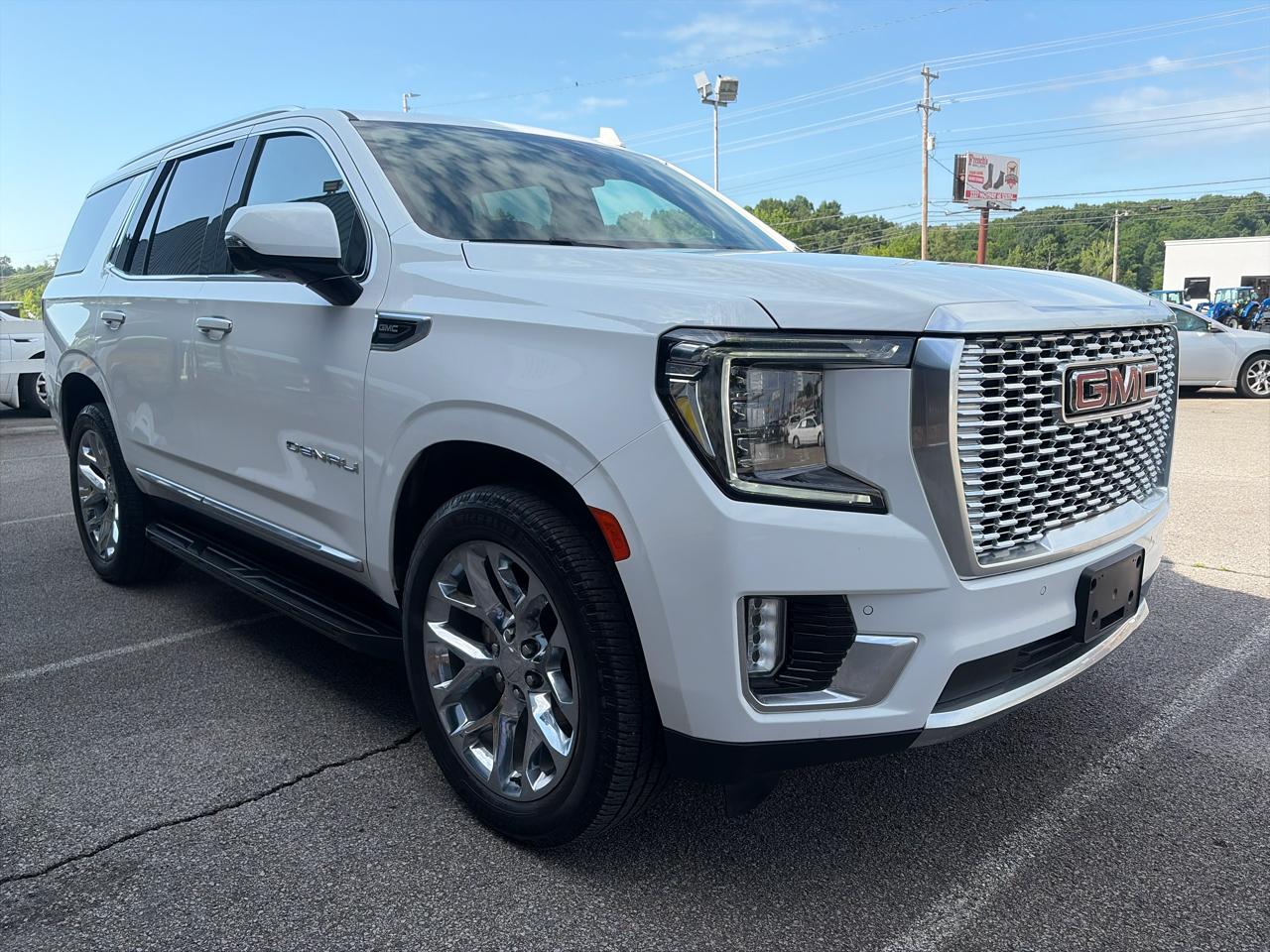 GMC Yukon Denali 4WD 2022