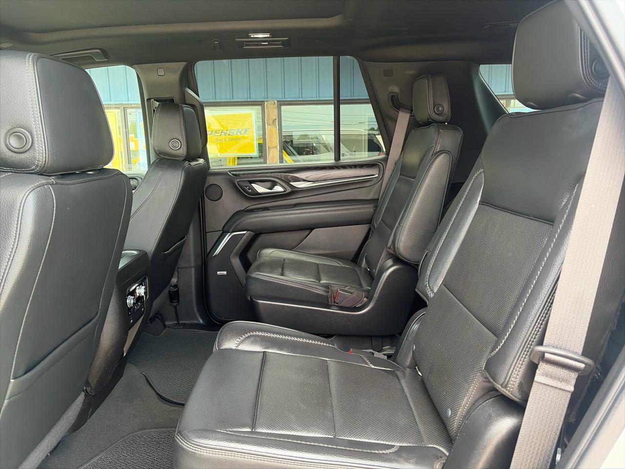 GMC Yukon Denali 4WD 2022