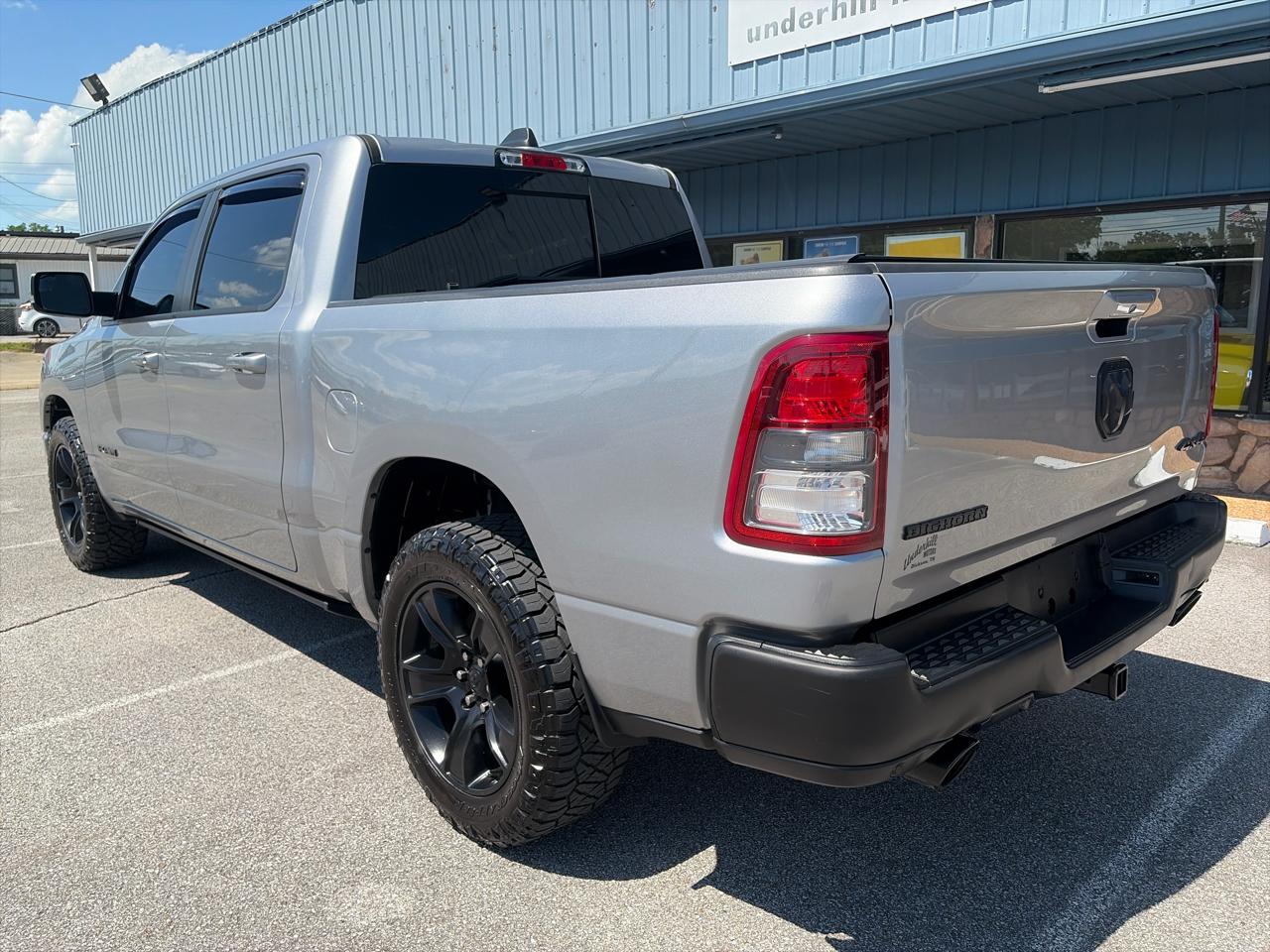 RAM 1500 Big Horn Crew Cab SWB 4WD 2020