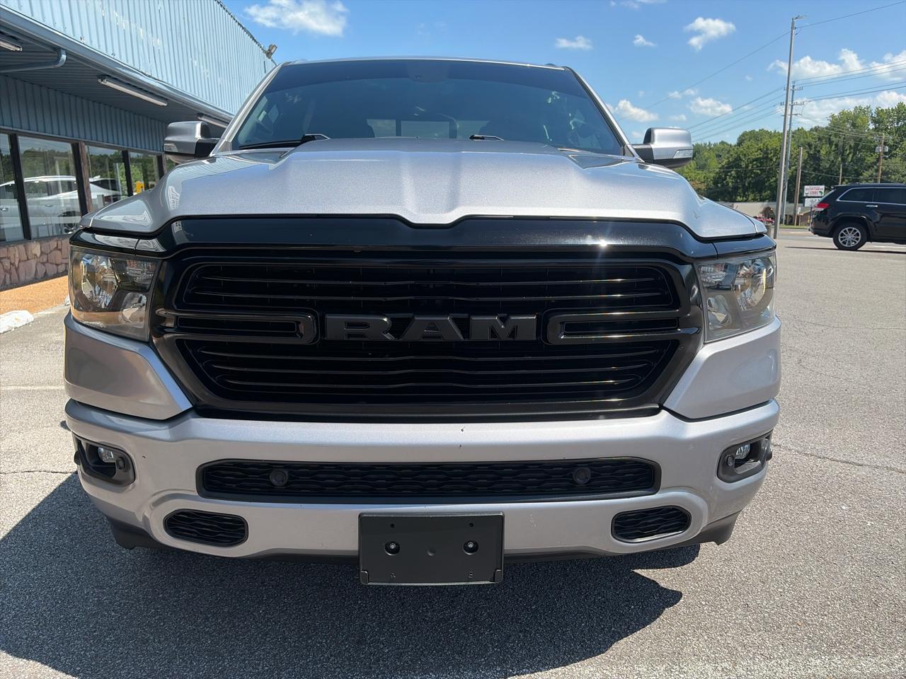 RAM 1500 Big Horn Crew Cab SWB 4WD 2020