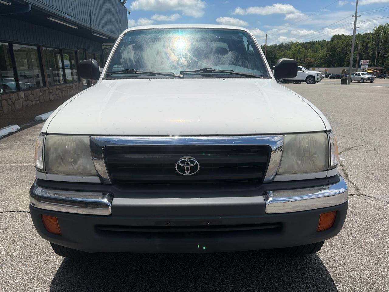 Toyota Tacoma PreRunner Xtracab V6 2WD 2000