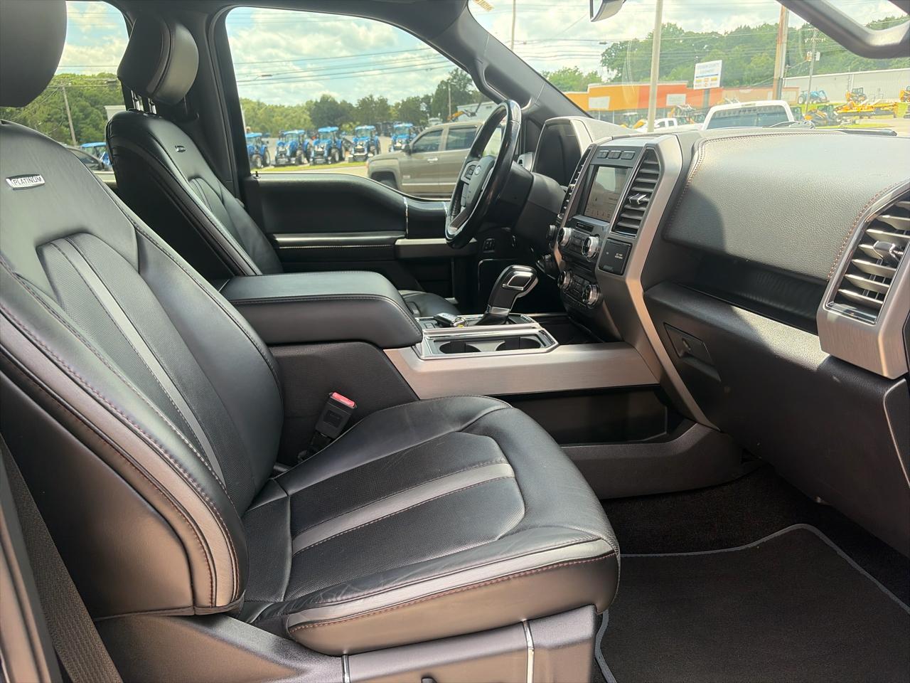 Ford F-150 4WD SuperCrew 145" Platinum 2018