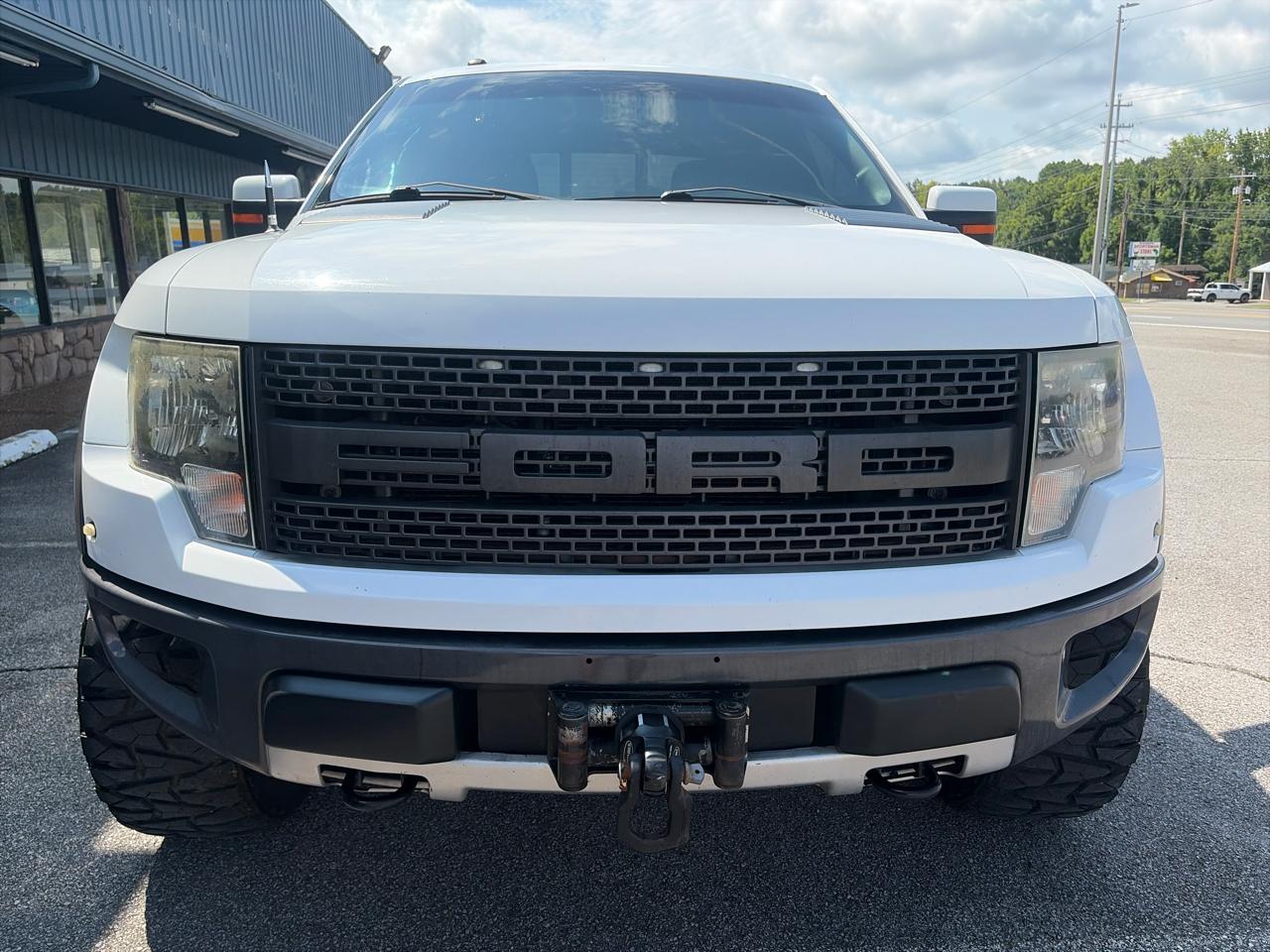 Ford F-150 4WD SuperCrew 145" SVT Raptor 2011