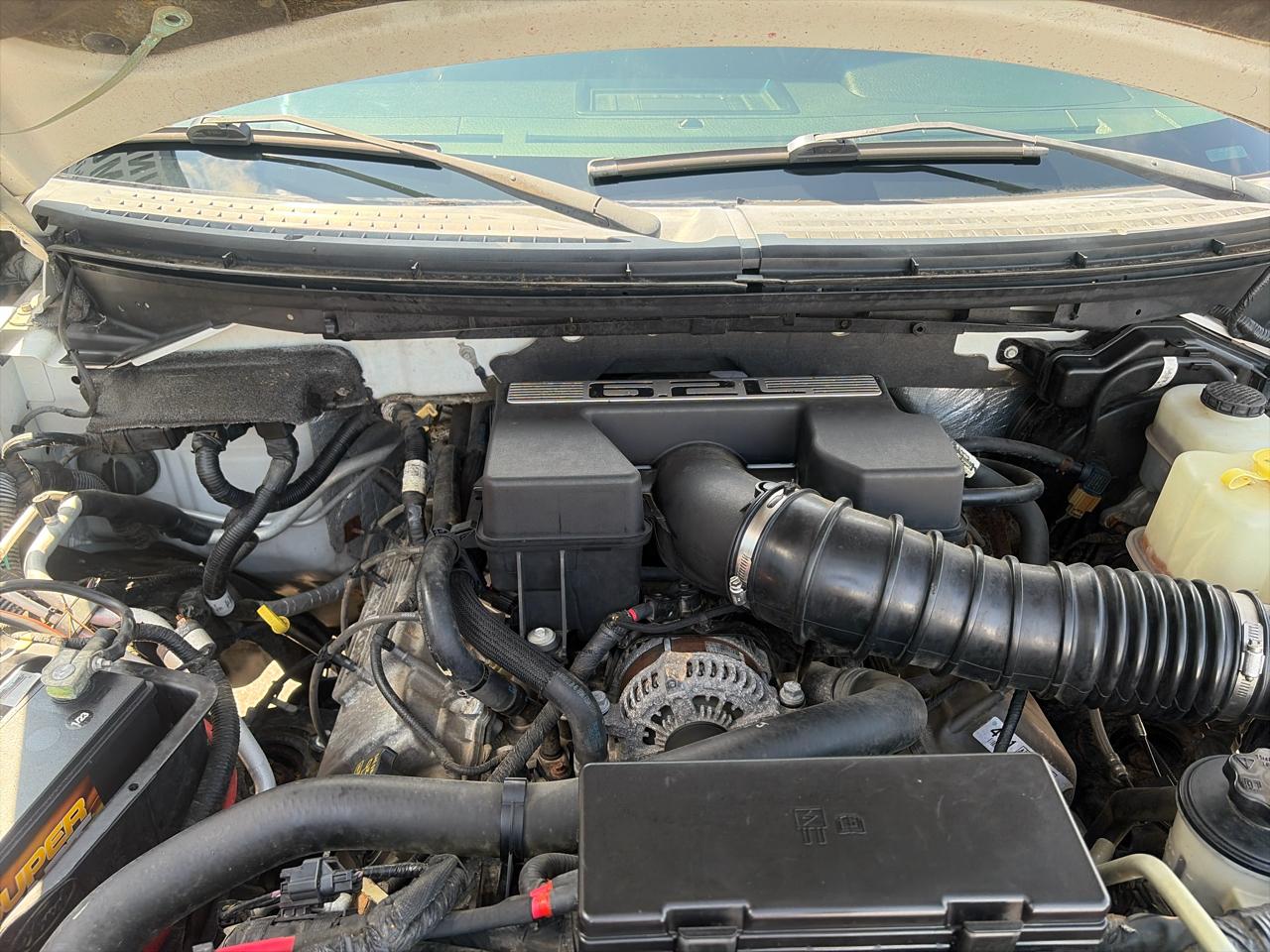 Ford F-150 4WD SuperCrew 145" SVT Raptor 2011