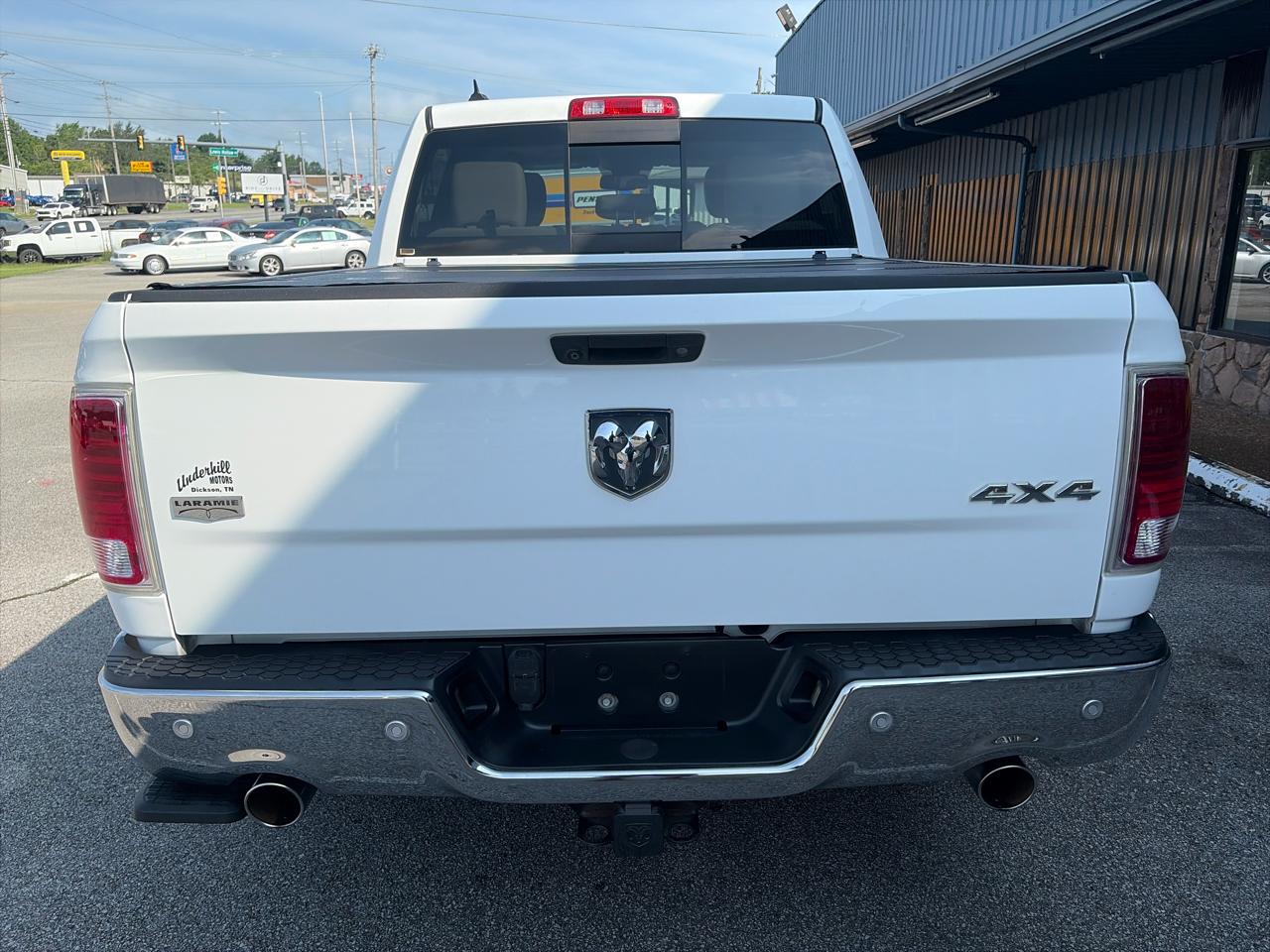 RAM 1500 Laramie Crew Cab SWB 4WD 2014