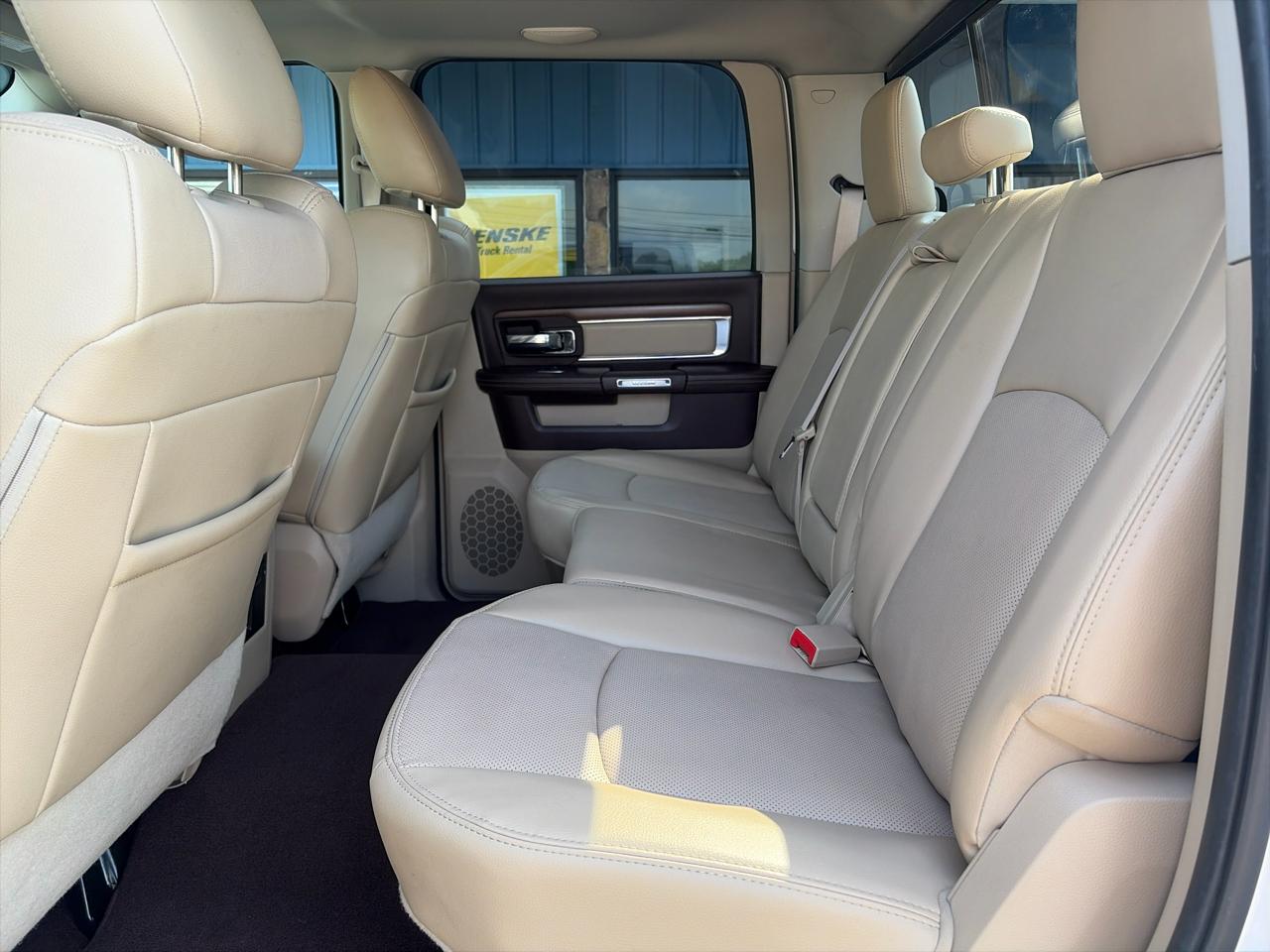 RAM 1500 Laramie Crew Cab SWB 4WD 2014