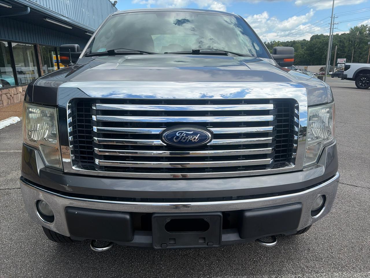 Ford F-150 4WD SuperCrew 139" XLT 2011