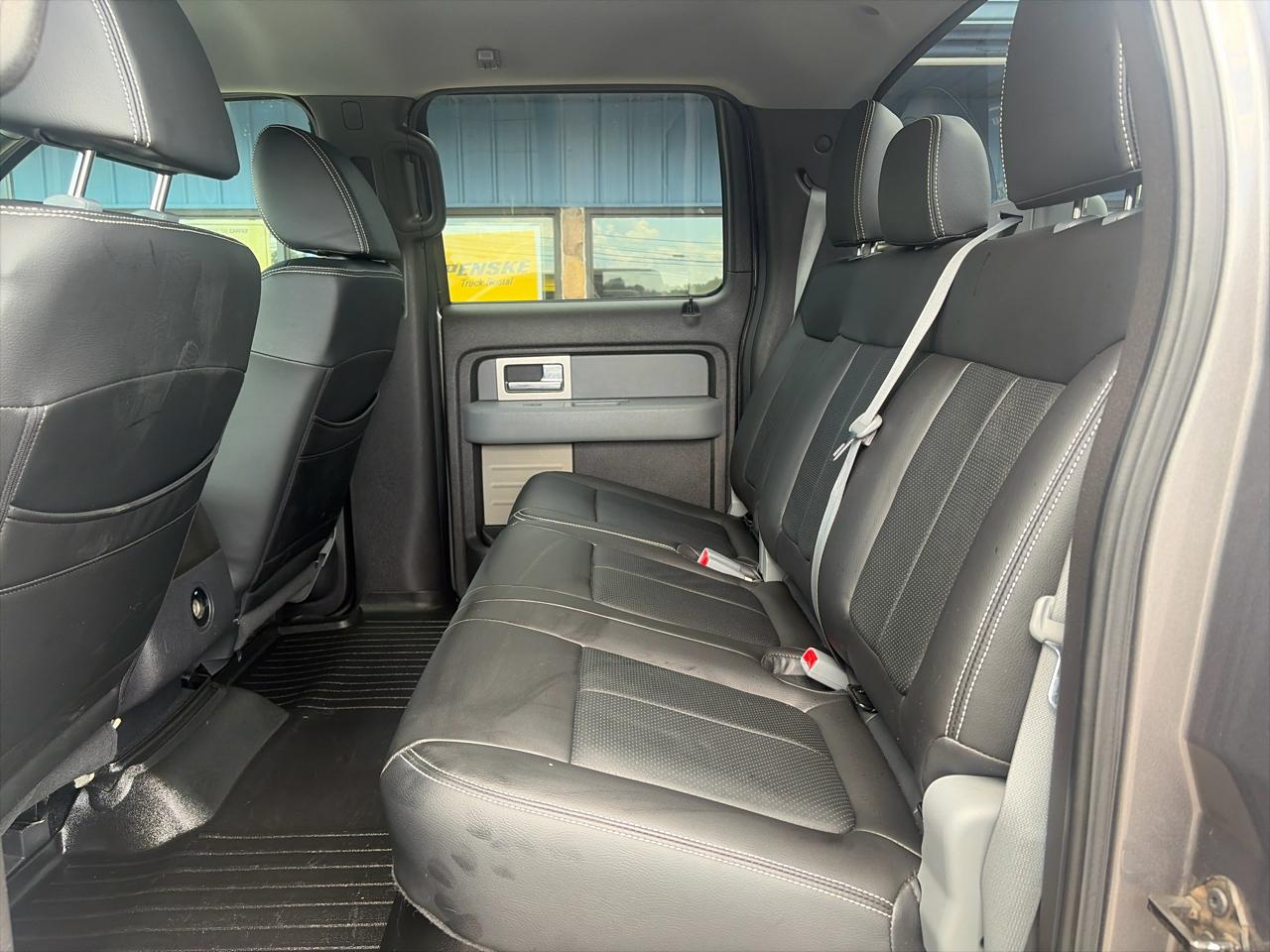 Ford F-150 4WD SuperCrew 139" XLT 2011