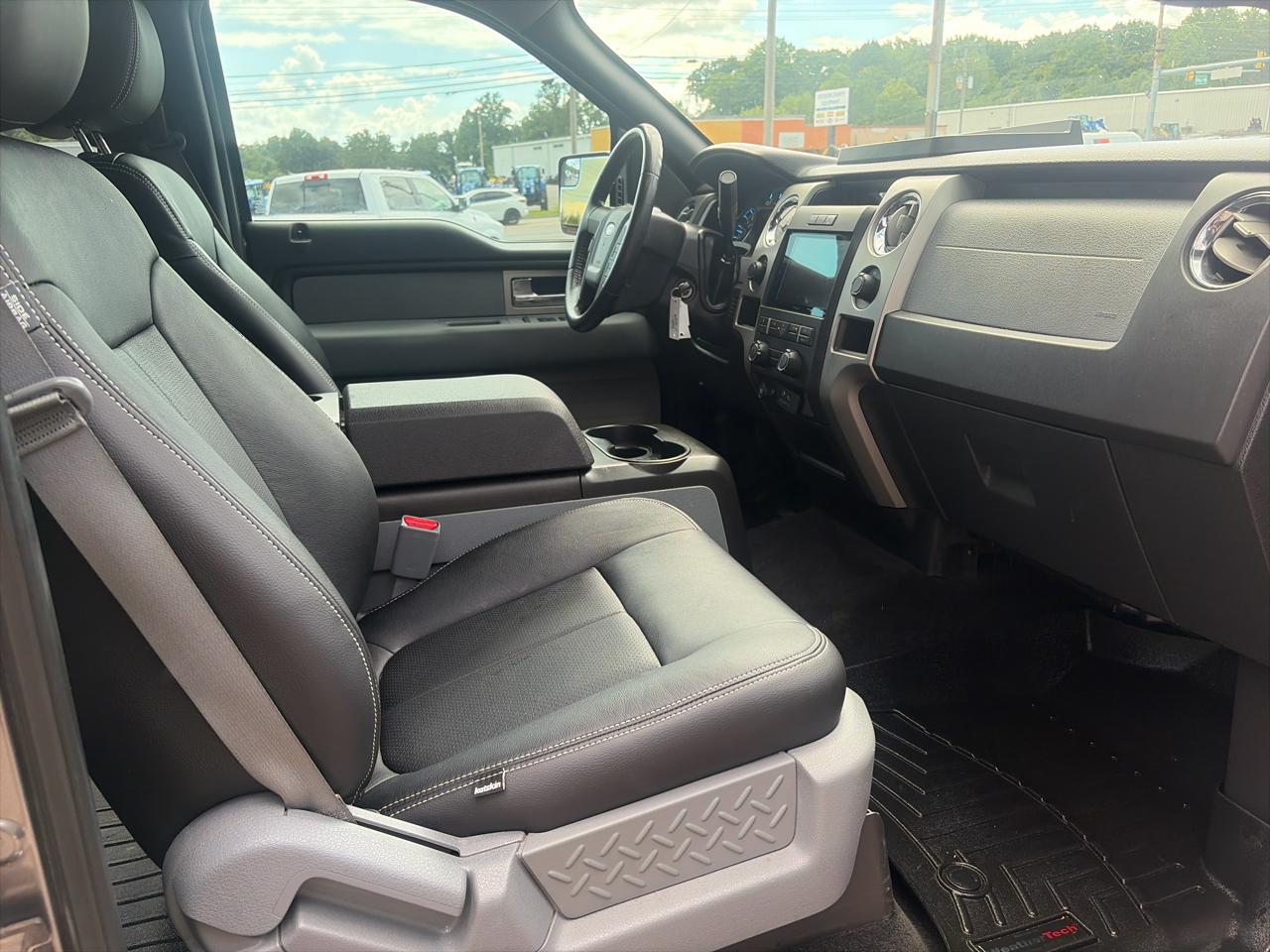 Ford F-150 4WD SuperCrew 139" XLT 2011