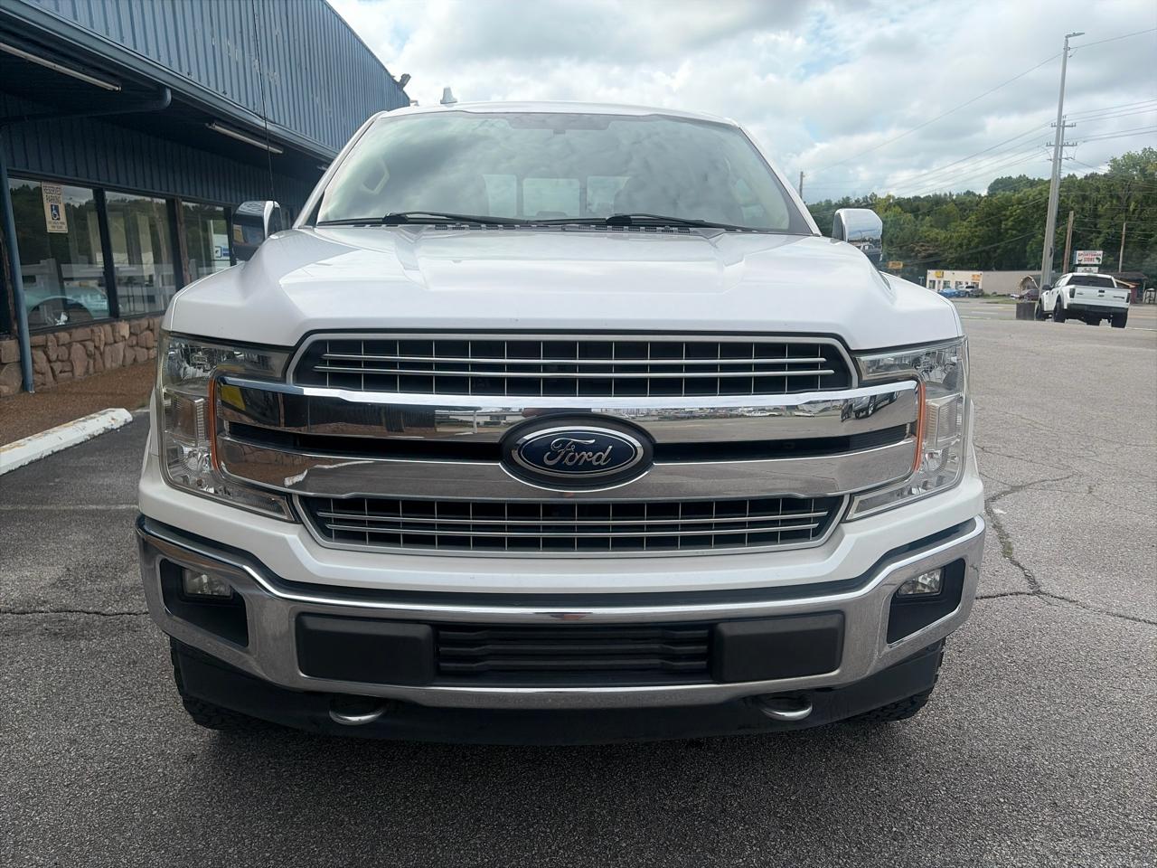 Ford F-150 4WD SuperCrew 139" Lariat 2018