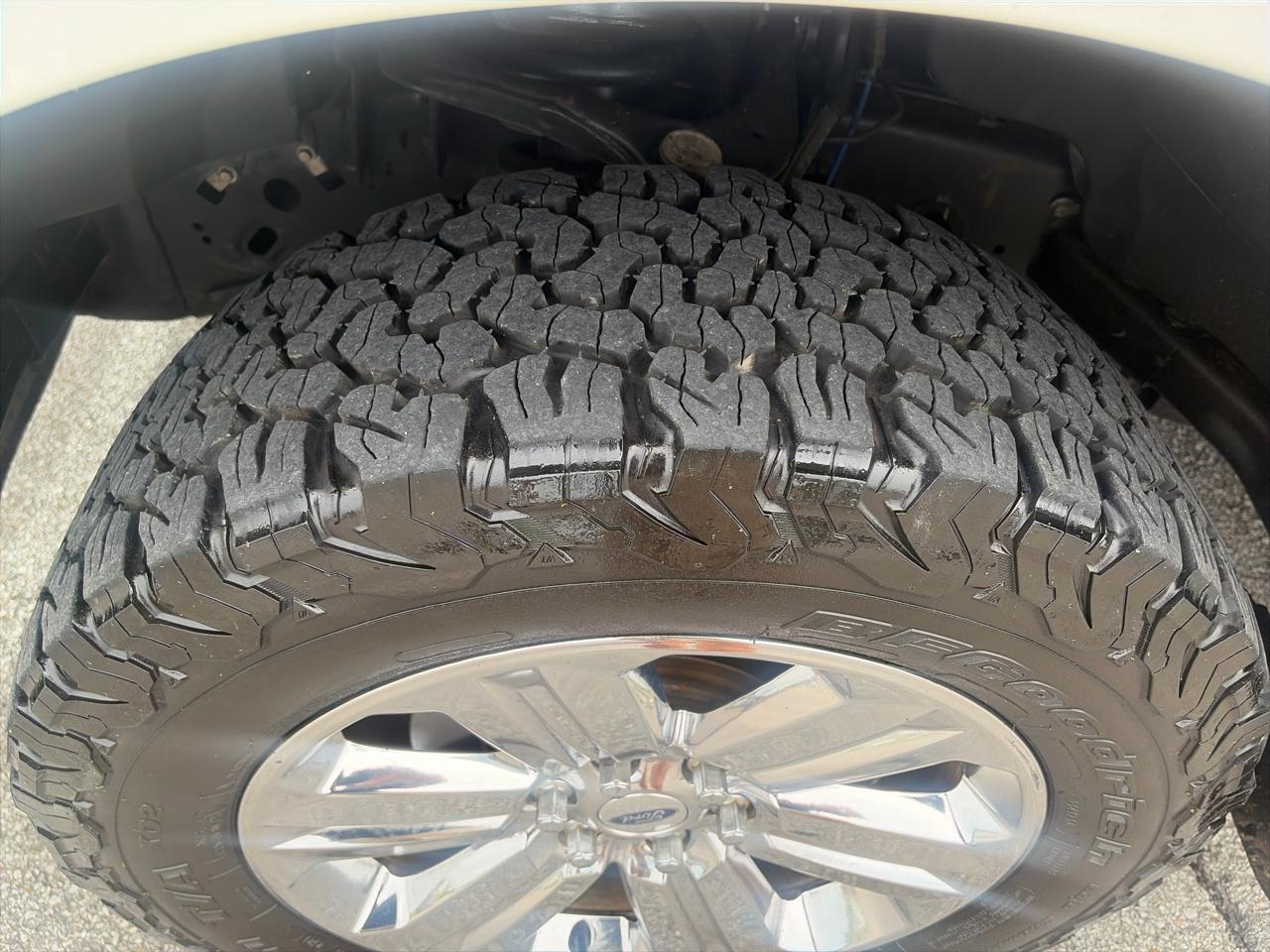 Ford F-150 4WD SuperCrew 139" Lariat 2018