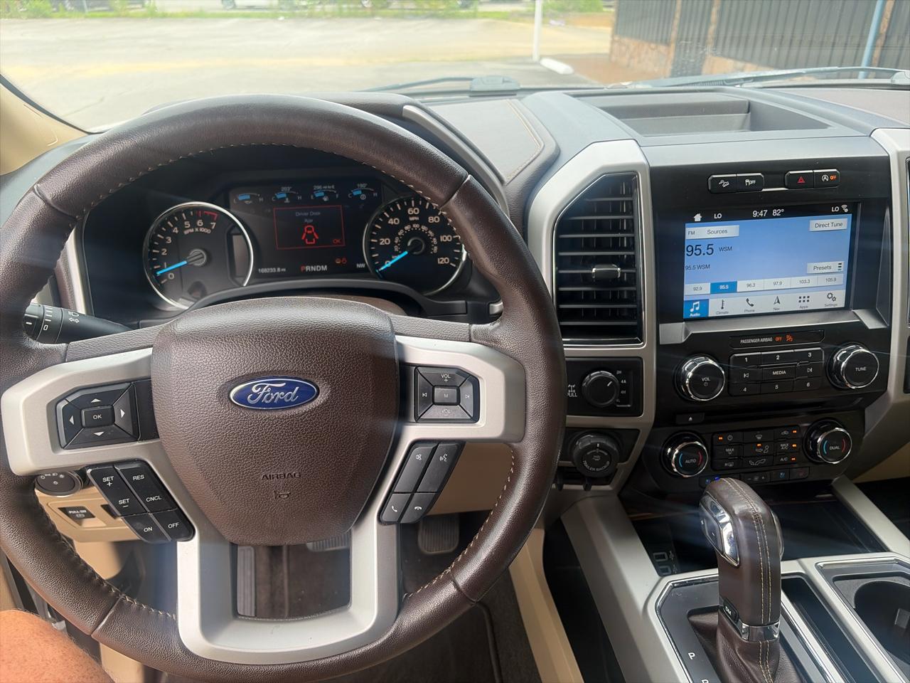 Ford F-150 4WD SuperCrew 139" Lariat 2018