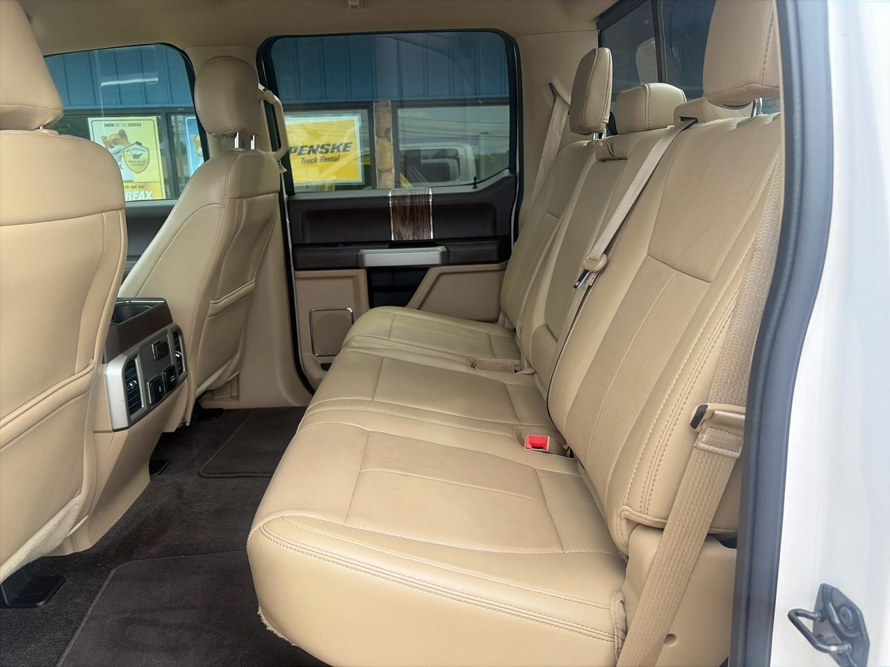 Ford F-150 4WD SuperCrew 139" Lariat 2018