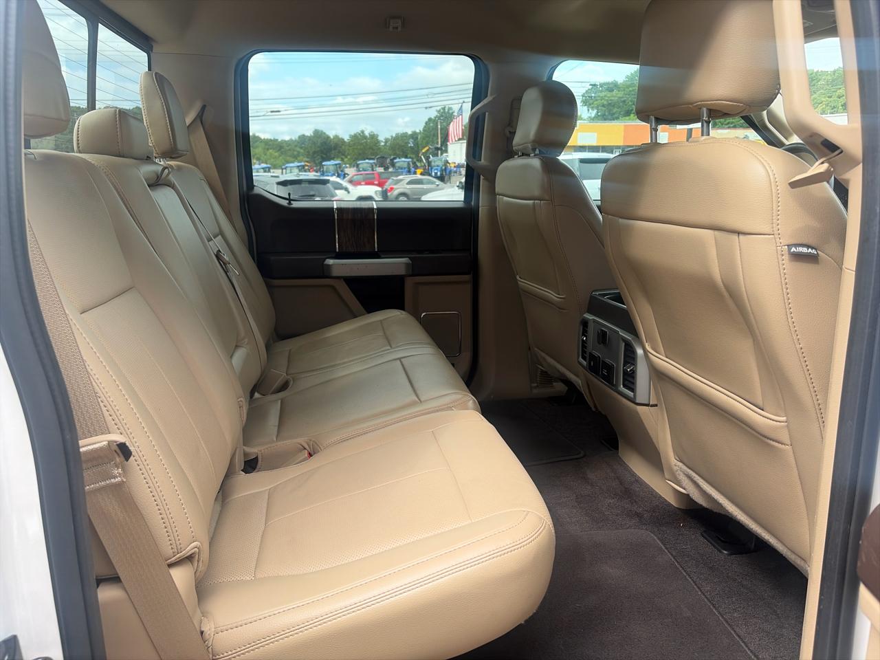 Ford F-150 4WD SuperCrew 139" Lariat 2018