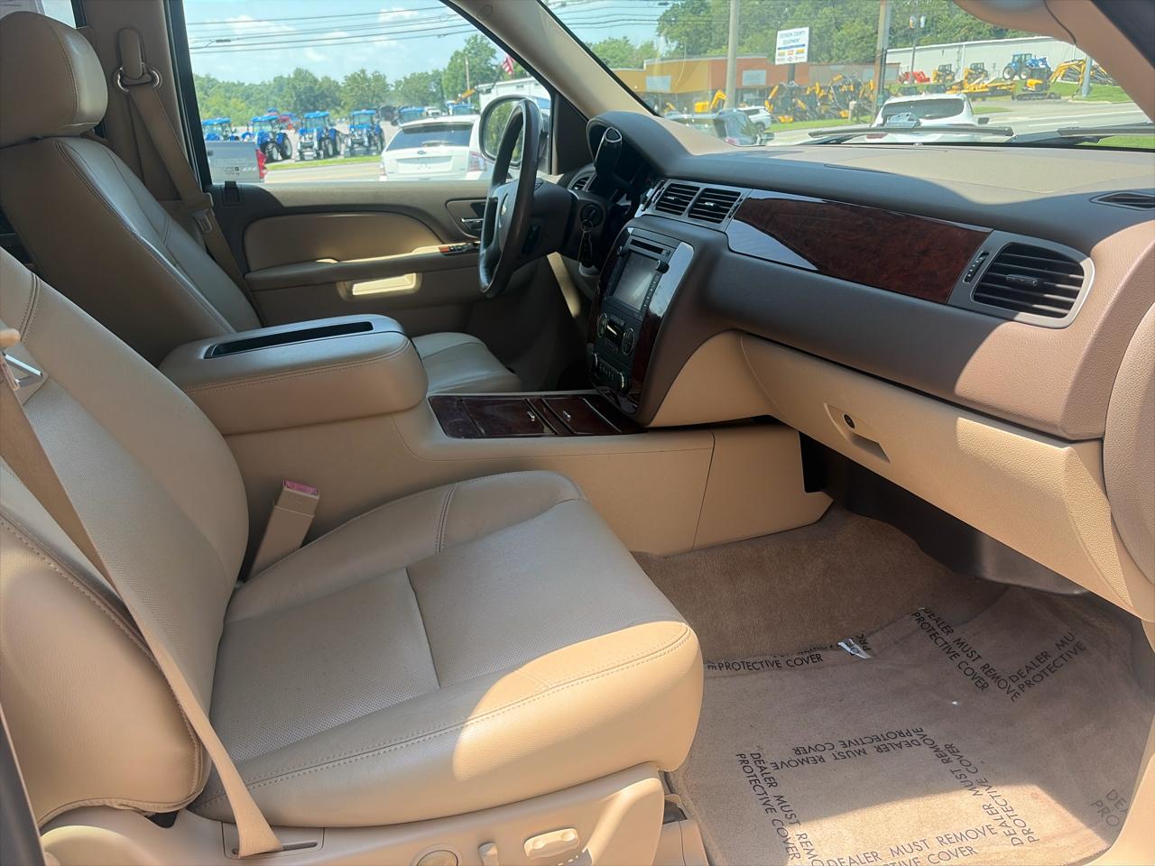 Chevrolet Tahoe LTZ 2WD 2013