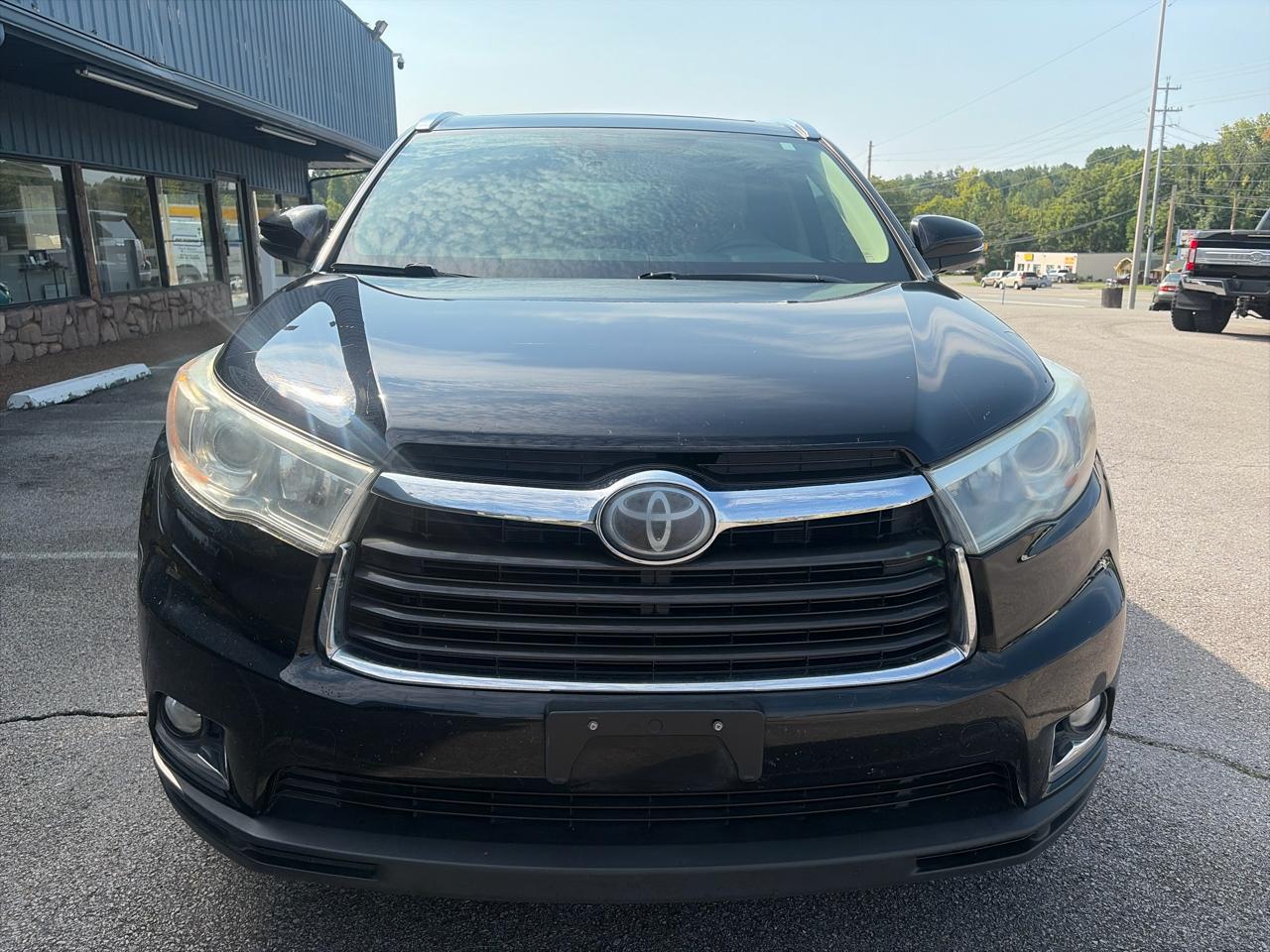 Toyota Highlander Limited FWD V6 2016