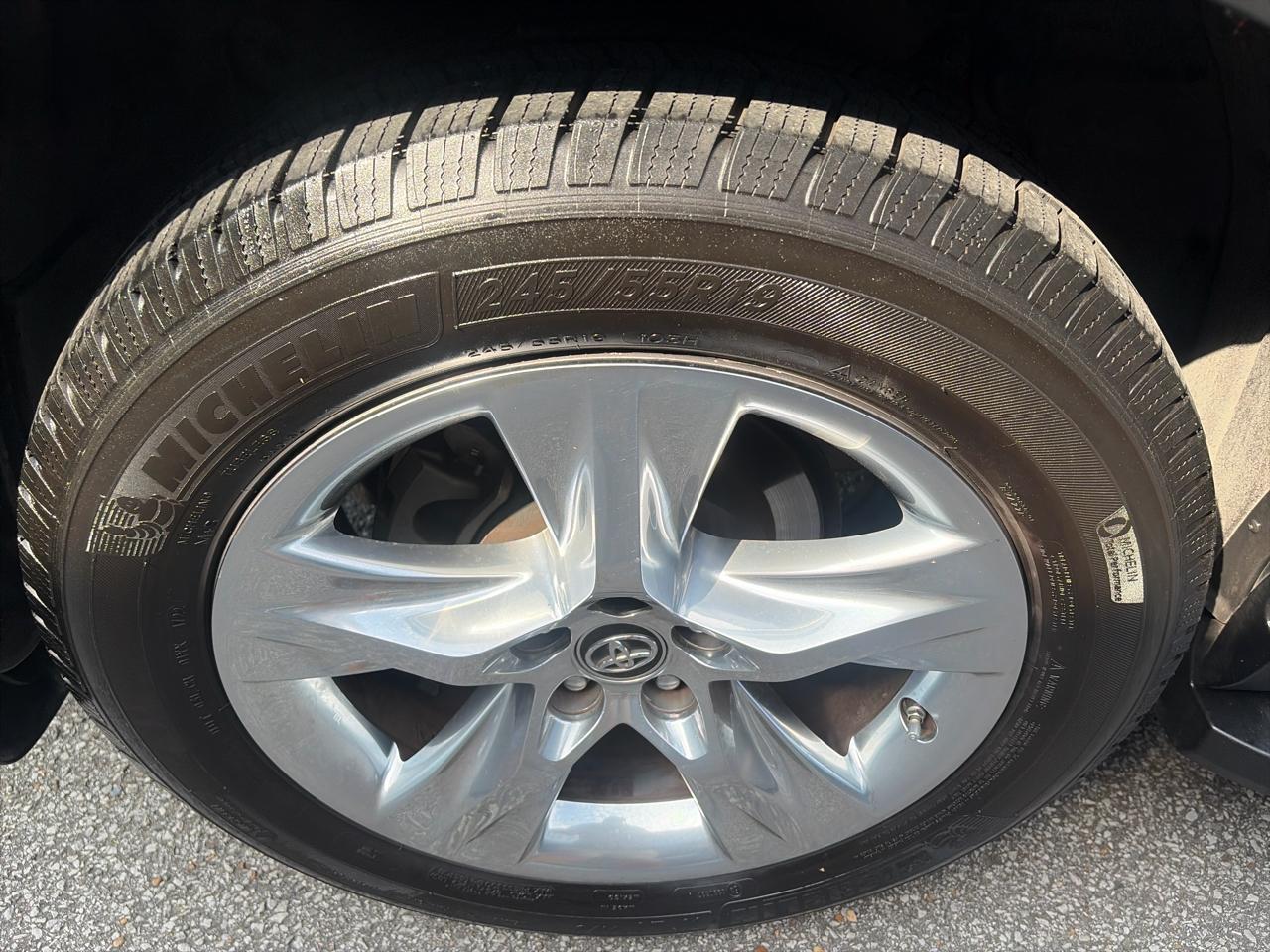 Toyota Highlander Limited FWD V6 2016