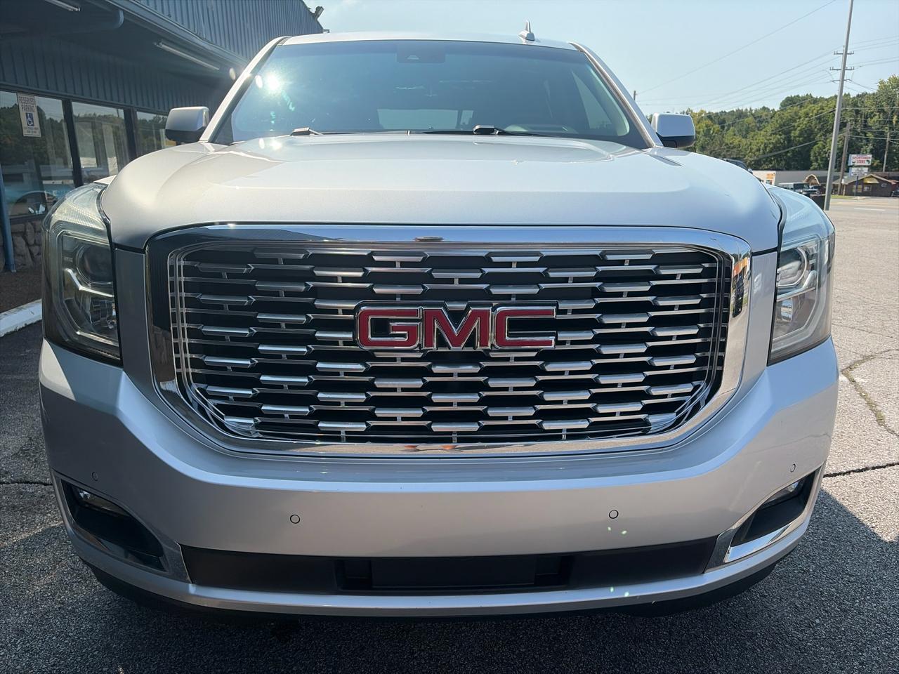 GMC Yukon Denali 4WD 2018
