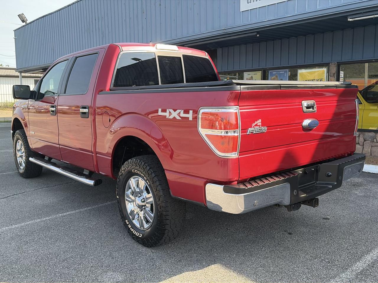 Ford F-150 XLT SuperCrew Short Bed 4WD 2011