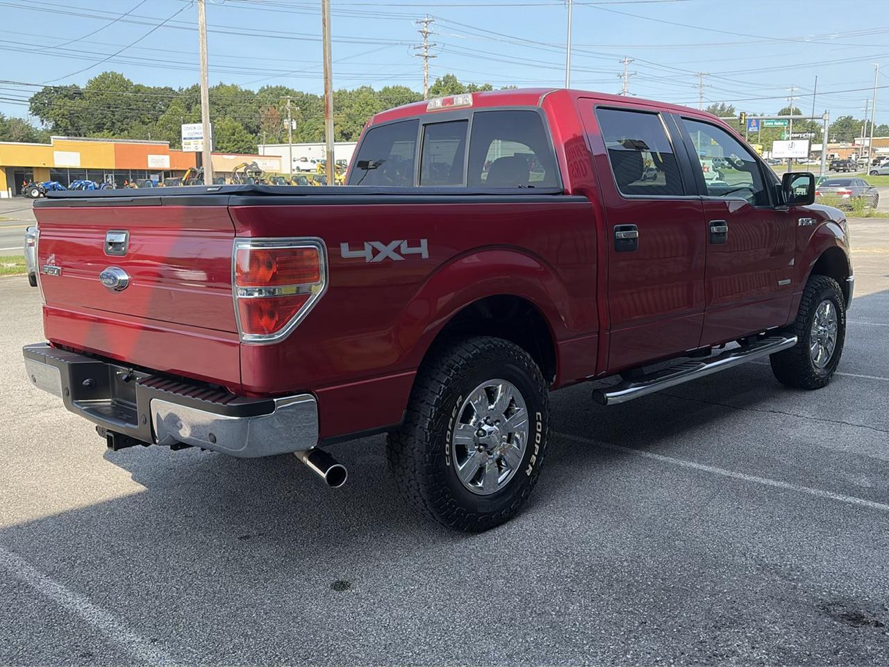 Ford F-150 XLT SuperCrew Short Bed 4WD 2011