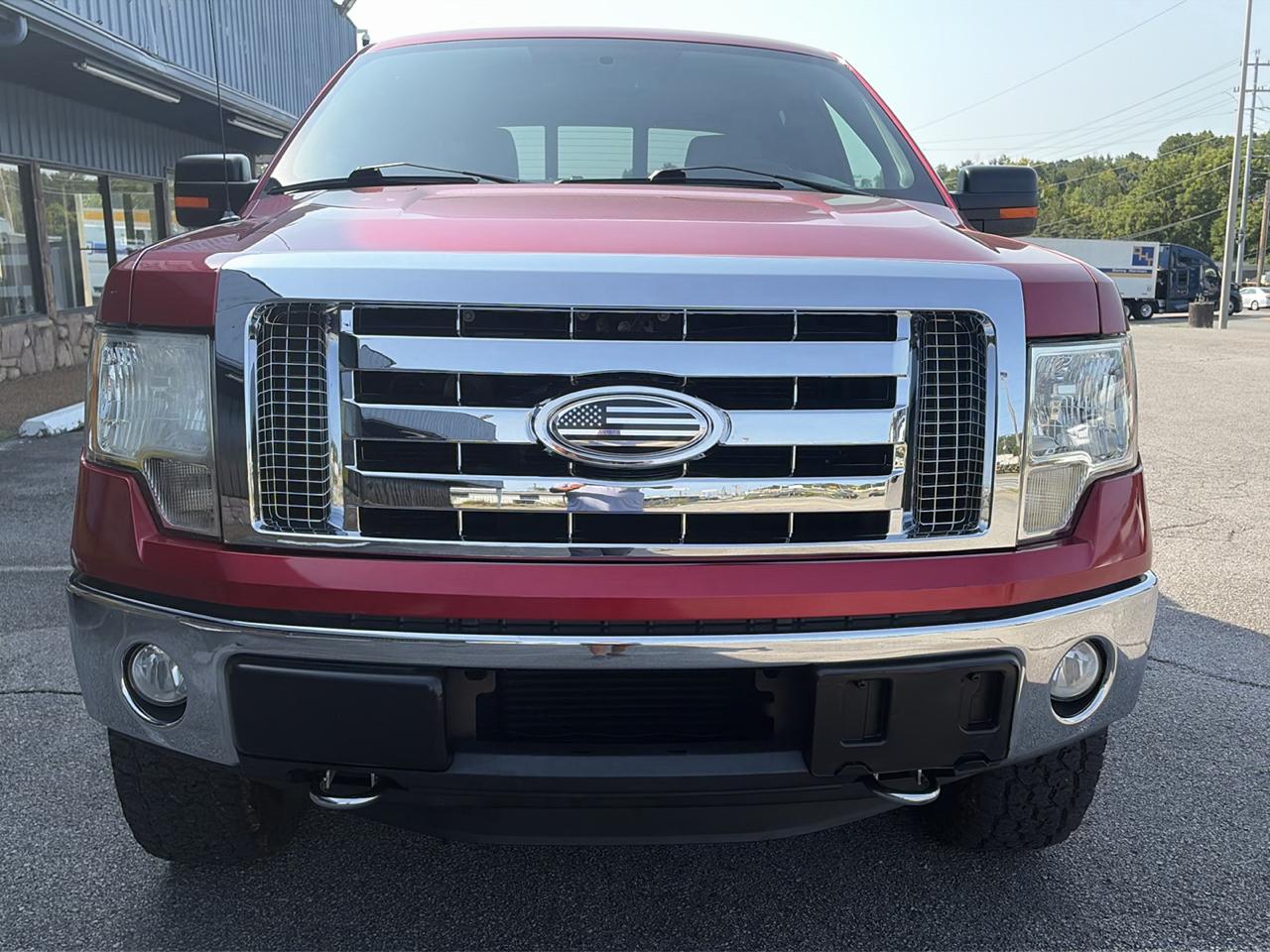 Ford F-150 XLT SuperCrew Short Bed 4WD 2011