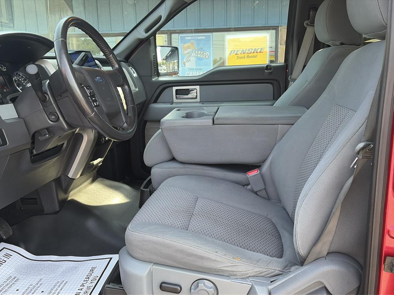 Ford F-150 XLT SuperCrew Short Bed 4WD 2011