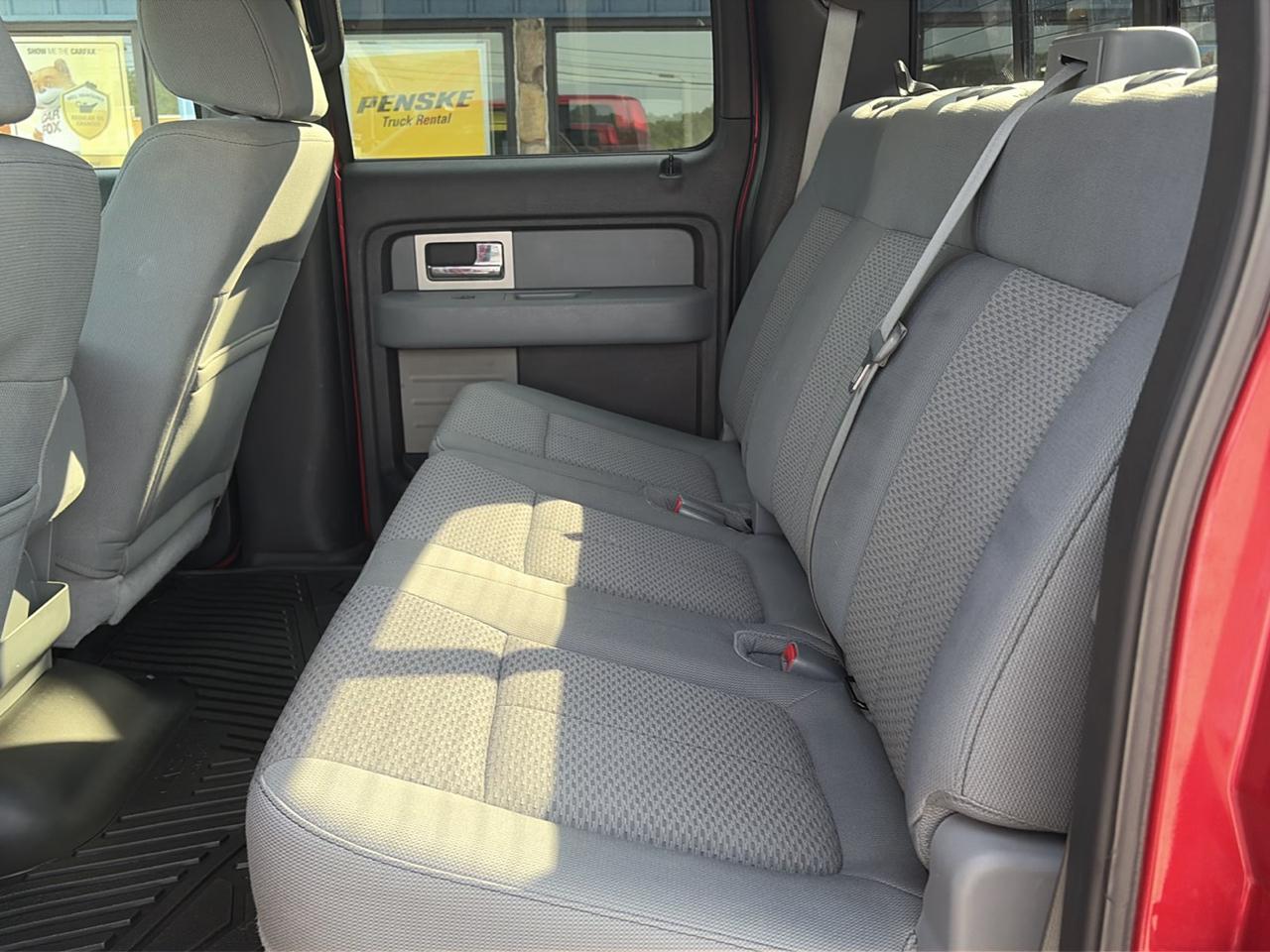Ford F-150 XLT SuperCrew Short Bed 4WD 2011