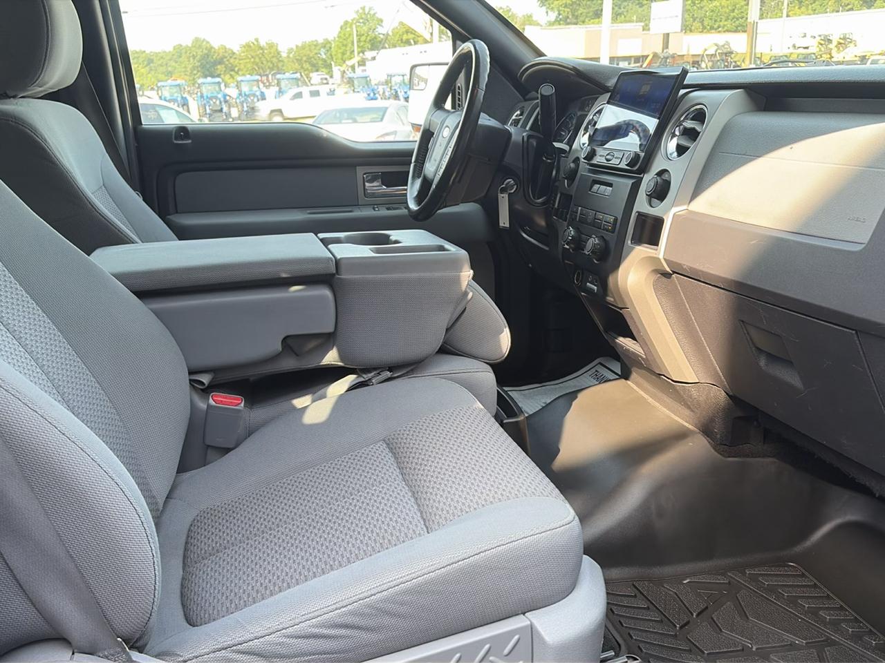 Ford F-150 XLT SuperCrew Short Bed 4WD 2011