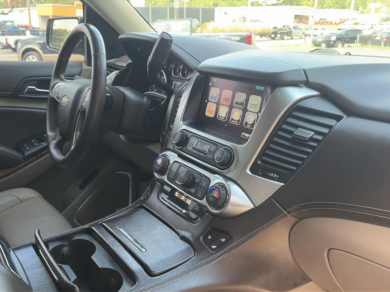 Chevrolet Suburban LTZ 4WD 2016