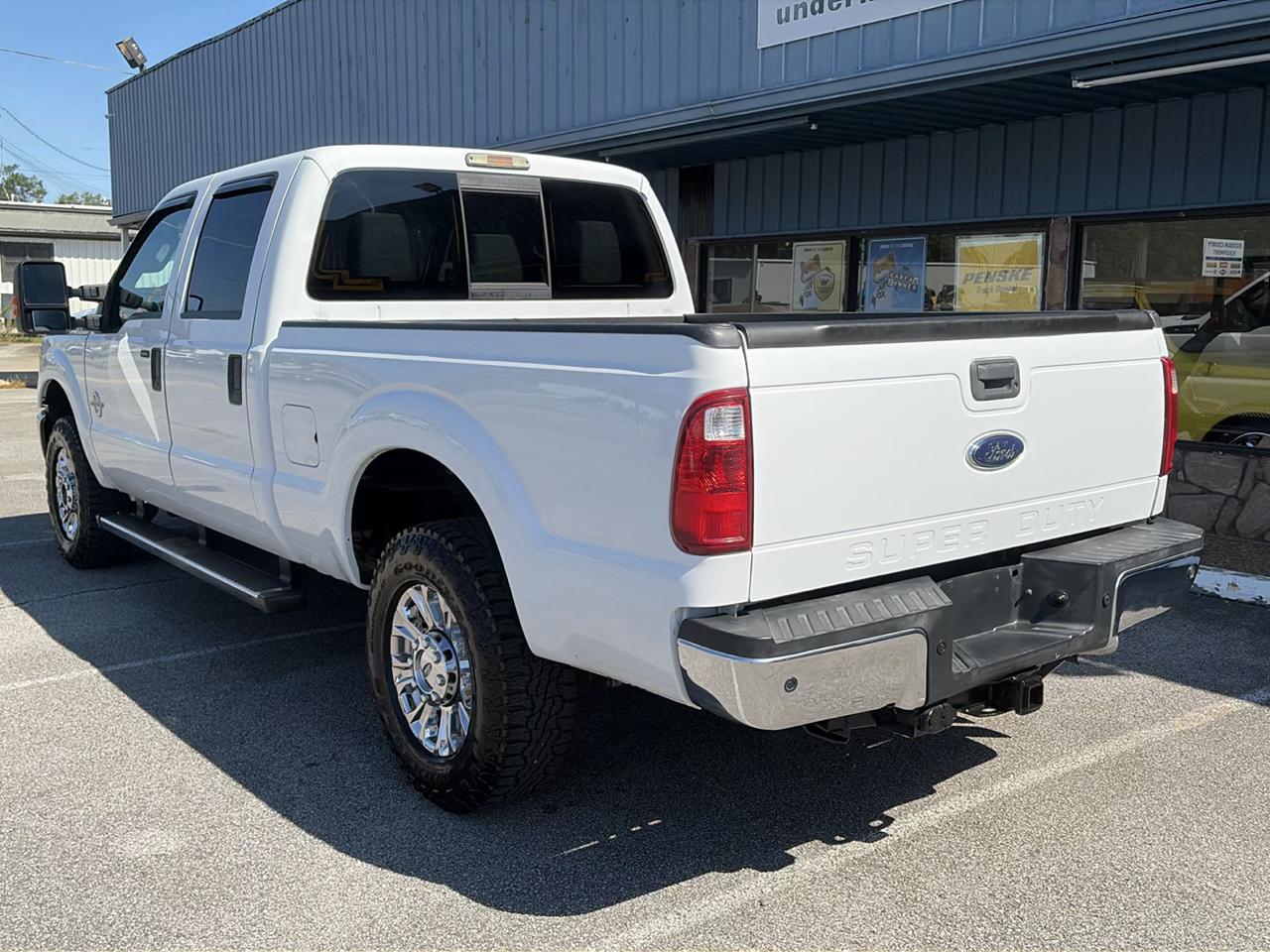 Ford F-250 SD XLT Crew Cab 4WD 2016
