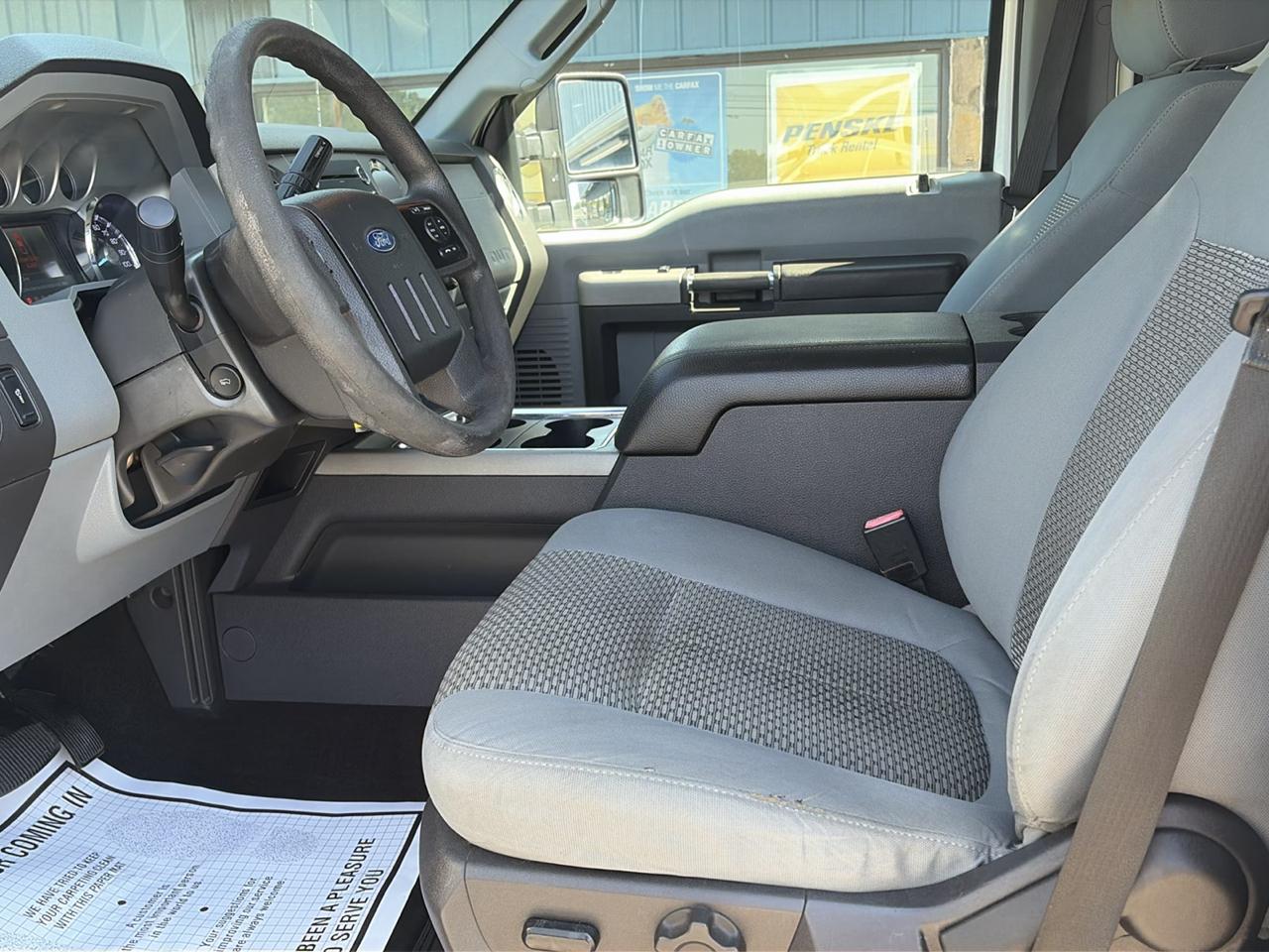 Ford F-250 SD XLT Crew Cab 4WD 2016