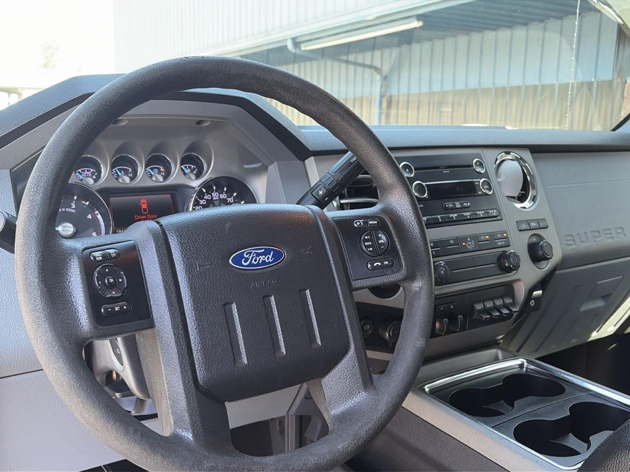 Ford F-250 SD XLT Crew Cab 4WD 2016