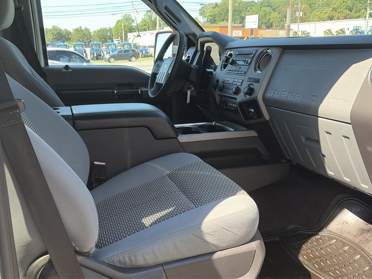 Ford F-250 SD XLT Crew Cab 4WD 2016