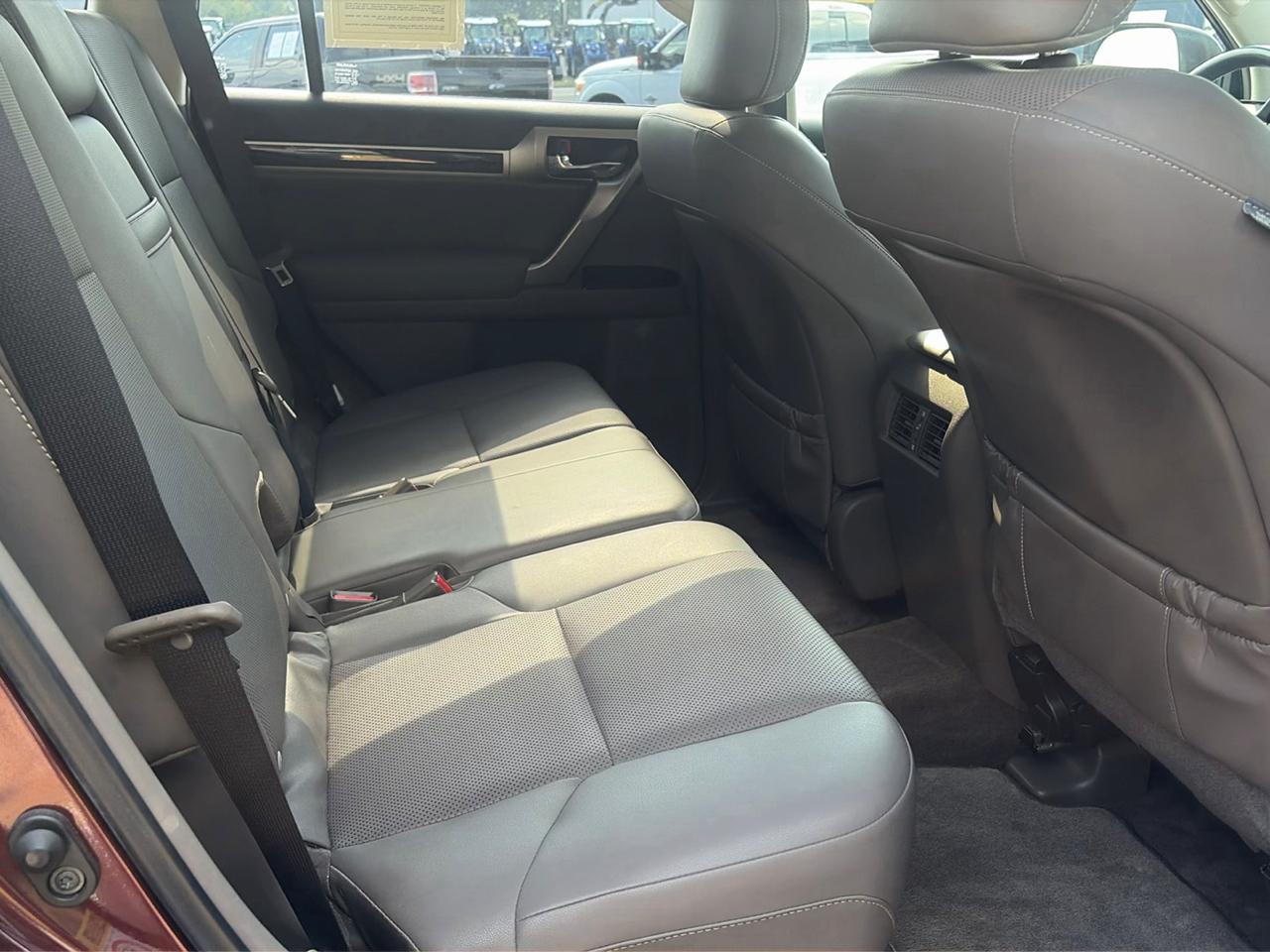 Lexus GX 460 Luxury 4D SUV 4WD 2016