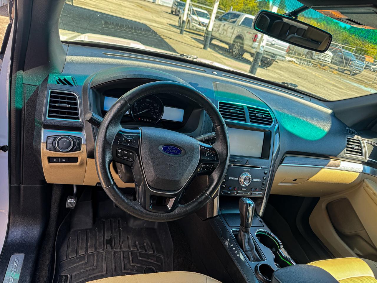 Ford Explorer Limited FWD 2016