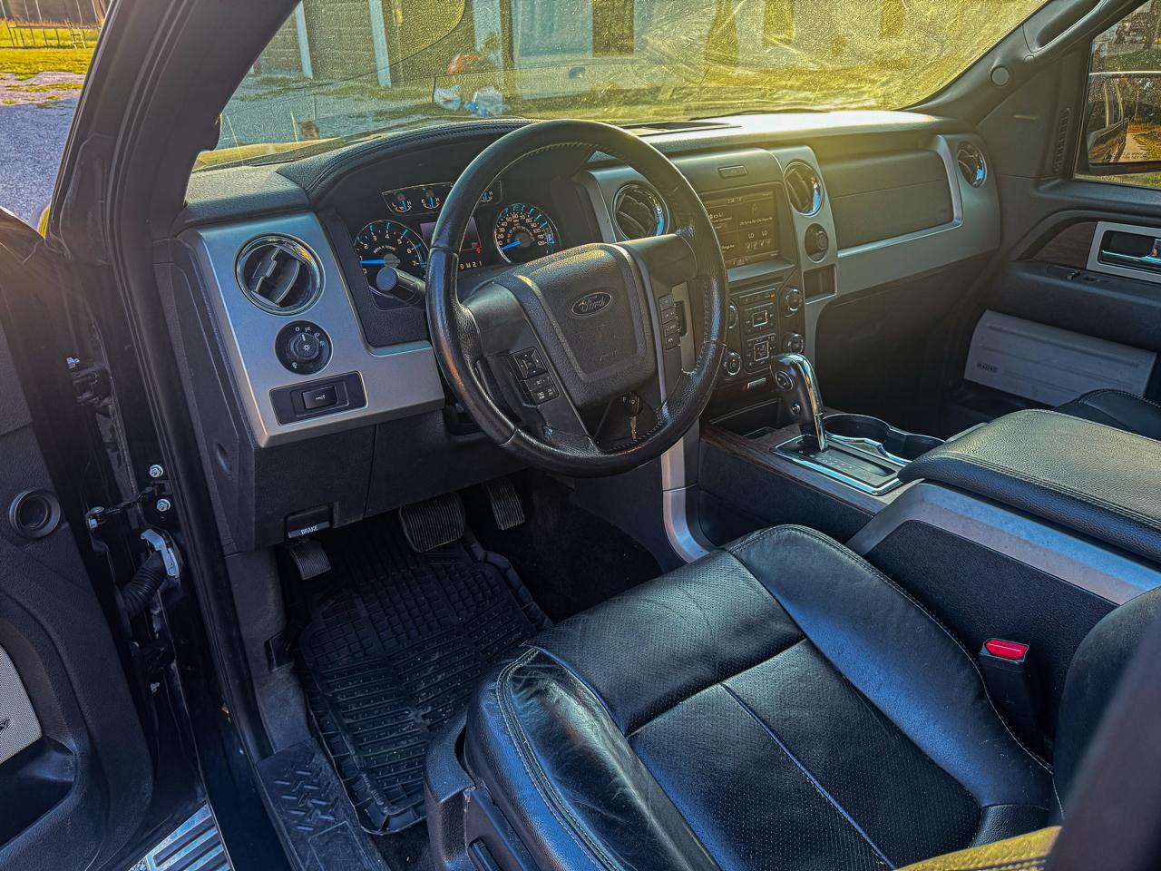 Ford F-150 4WD SuperCab 163" Lariat 2014
