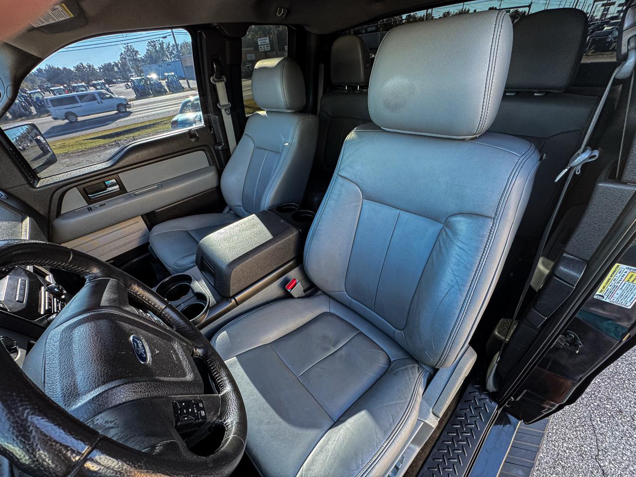 Ford F-150 4WD Reg Cab 145" XLT 2014