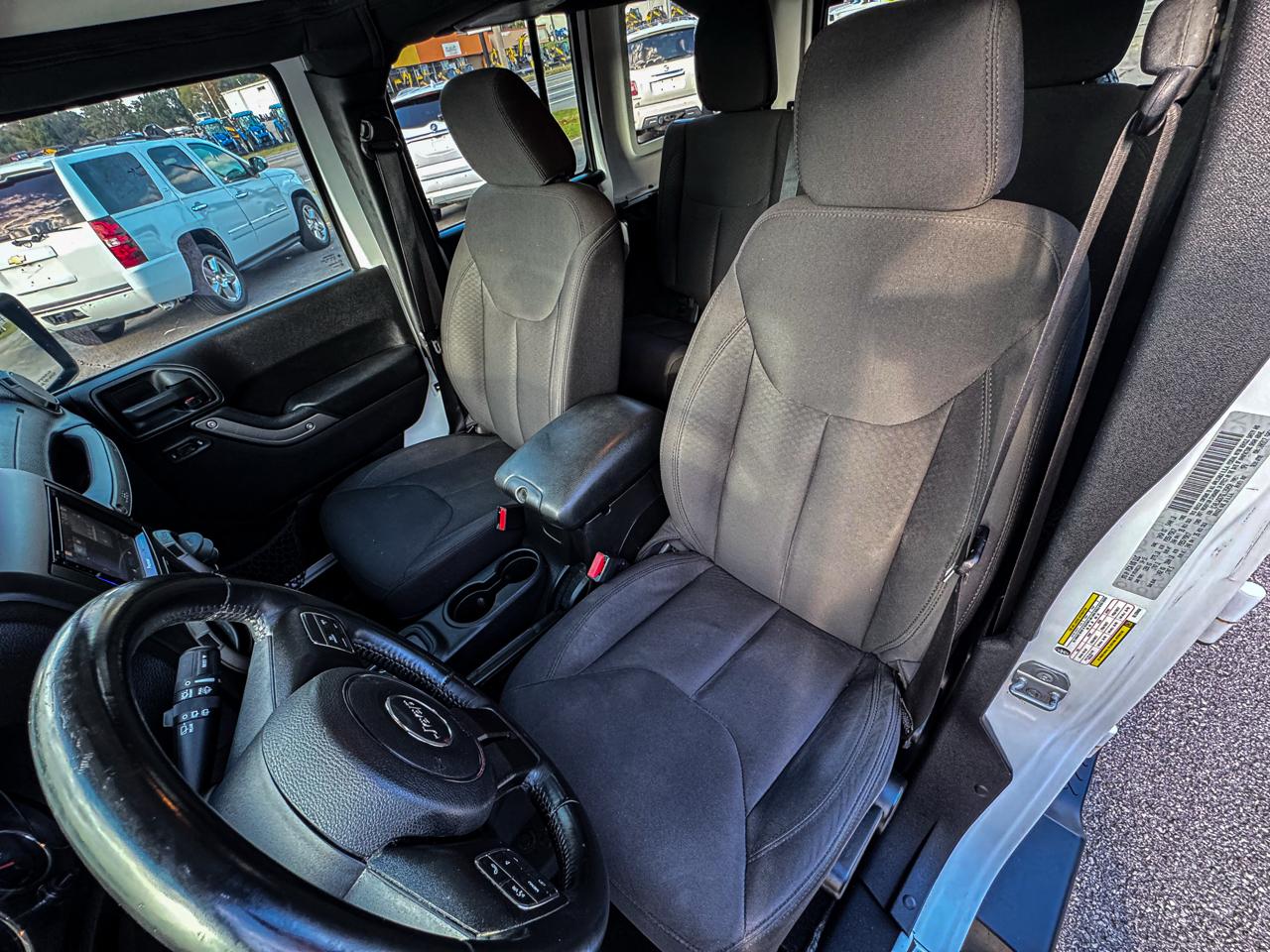 Jeep Wrangler Unlimited Sport 4WD 2016